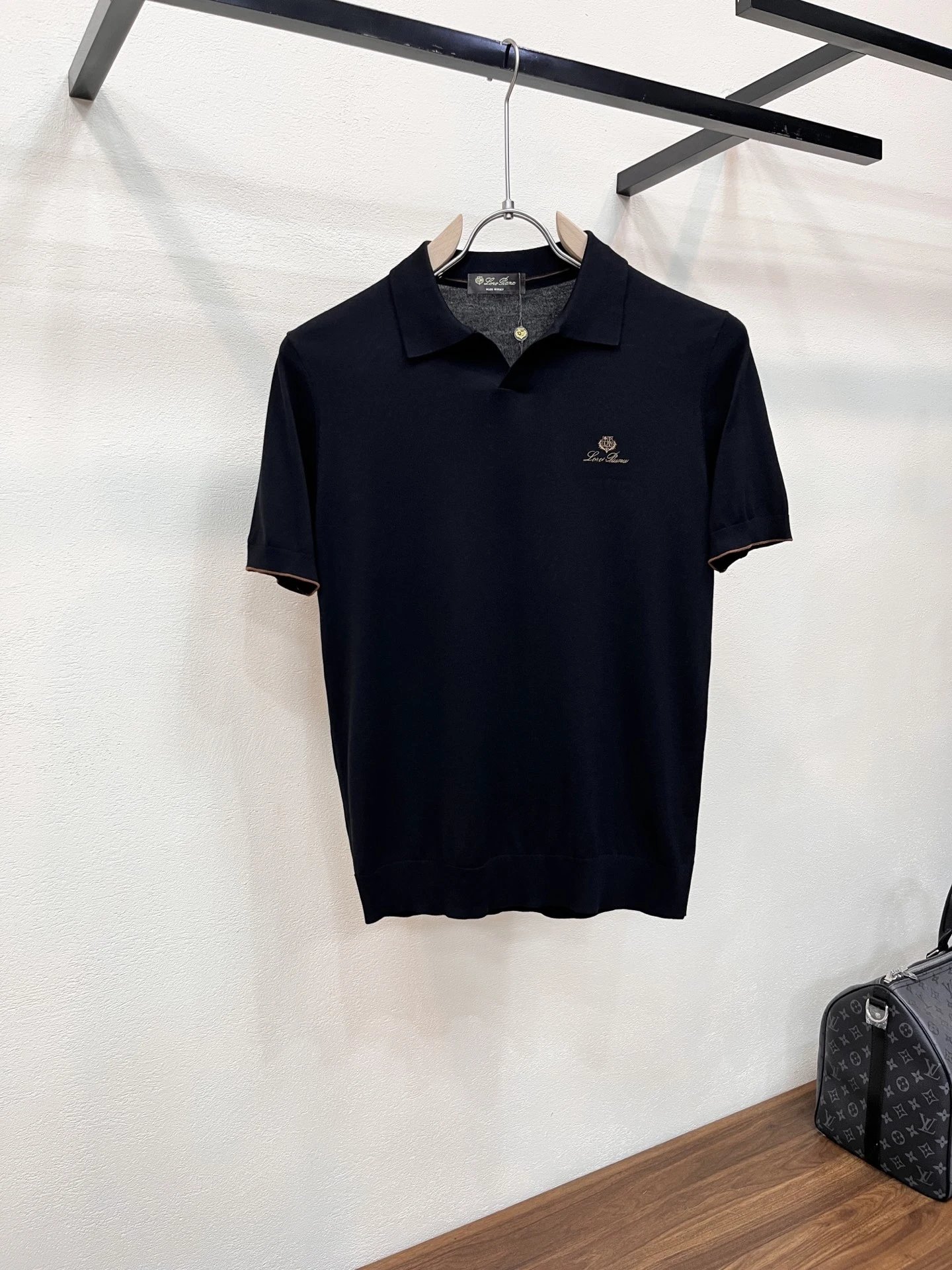 Loro Piana Shirts Short-sleeve textured knit polo shirt with contrast piping — 10