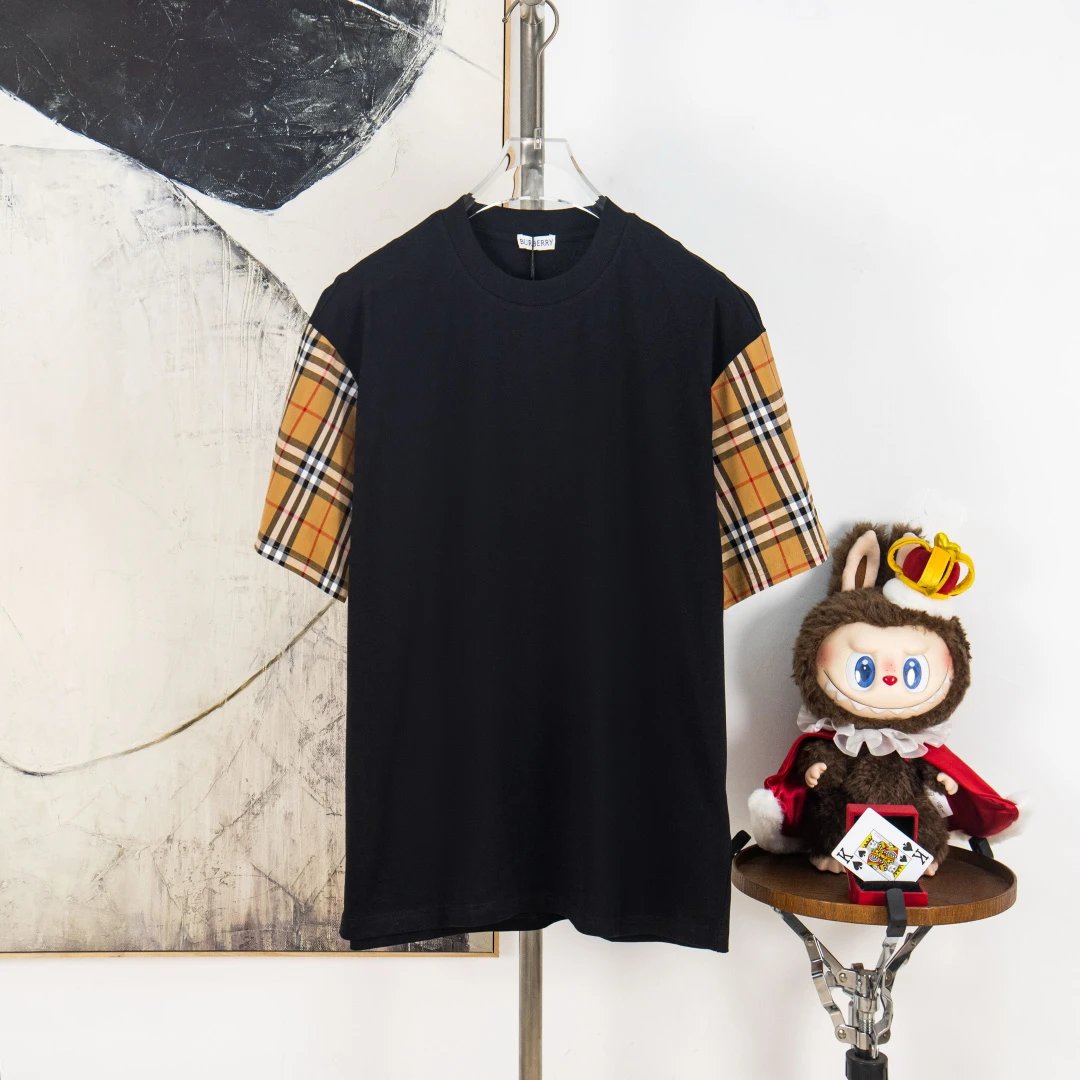 Burberry T-Shirts Check Panel Logo T-Shirt — 31