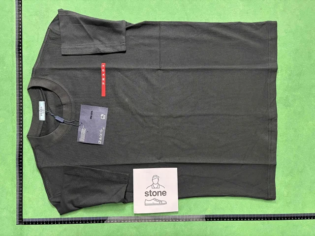 Prada T-Shirts Short-Sleeve Logo T-Shirt product detail image 7