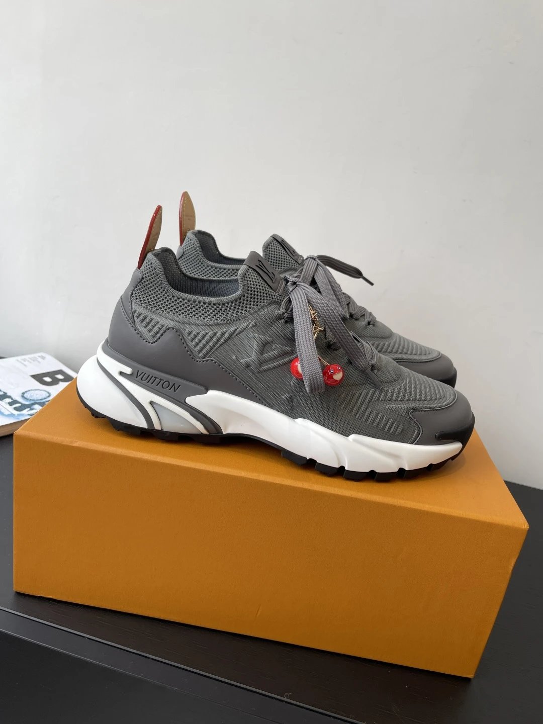 Louis Vuitton Sneakers Runner Tatic — 13