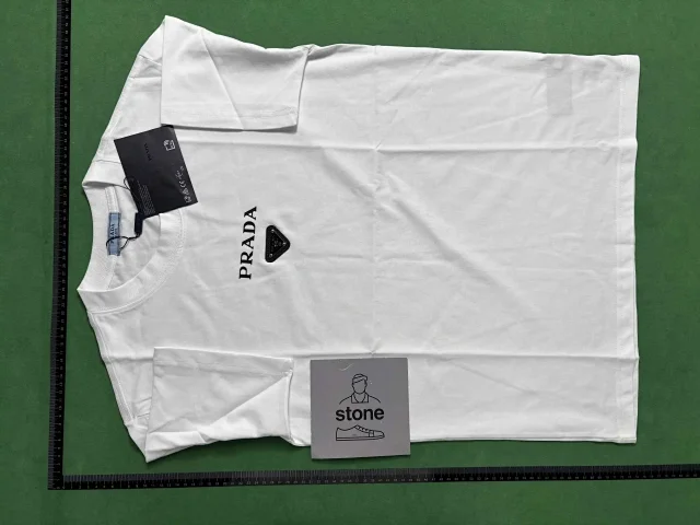 Prada T-Shirts Short-Sleeve Logo T-Shirt product detail image 6