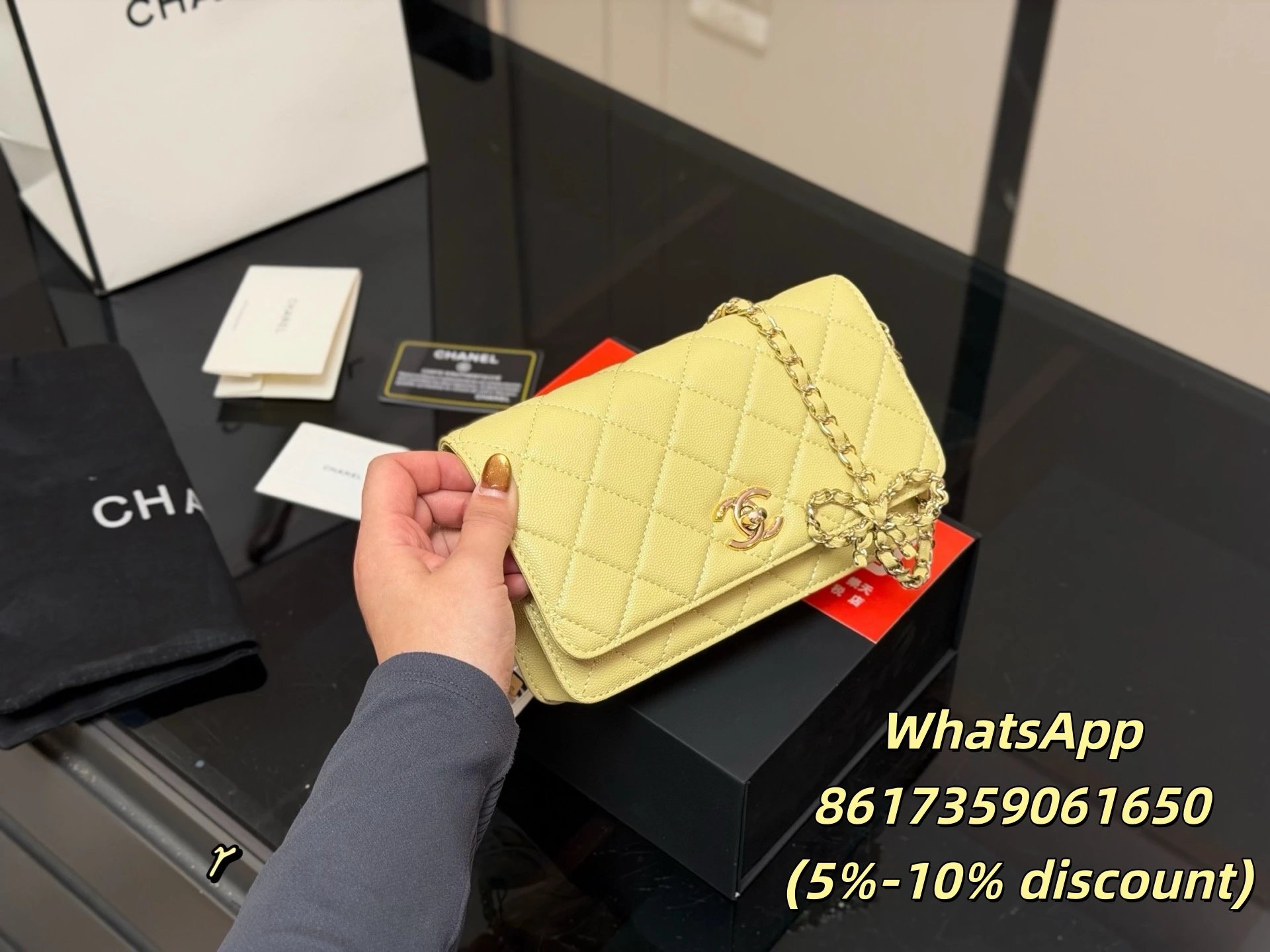 Chanel Shoulder Bags Quilted flap chain bag — 1