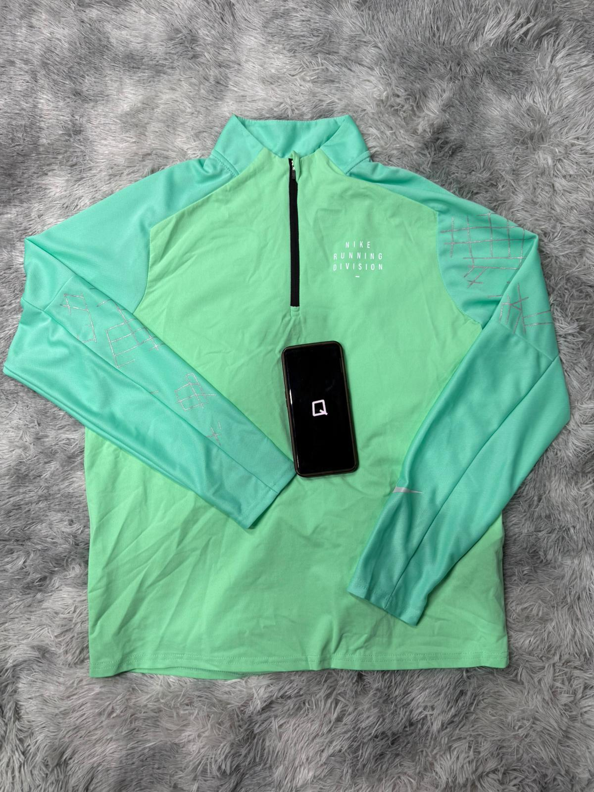 Nike Quick-Dry Shirt..