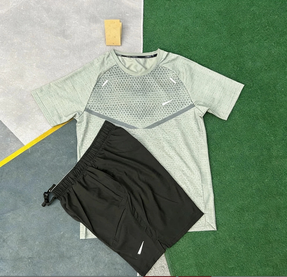 Unbranded Matching Sets Short-Sleeve Graphic Athletic Top and Shorts Set — 13