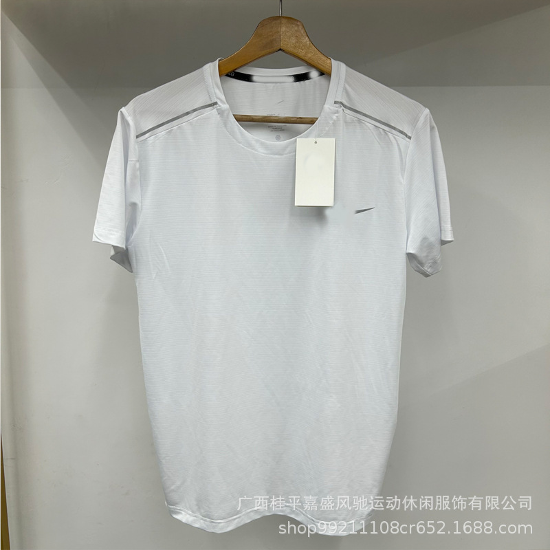 Nike T-Shirt 12