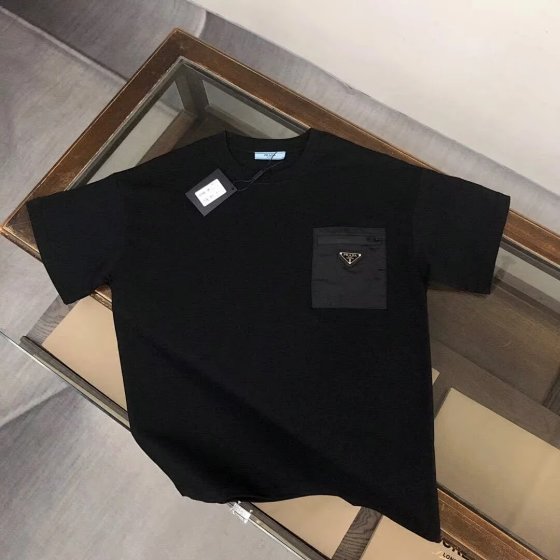 XL08 - Fashionable and Versatile T-shirt