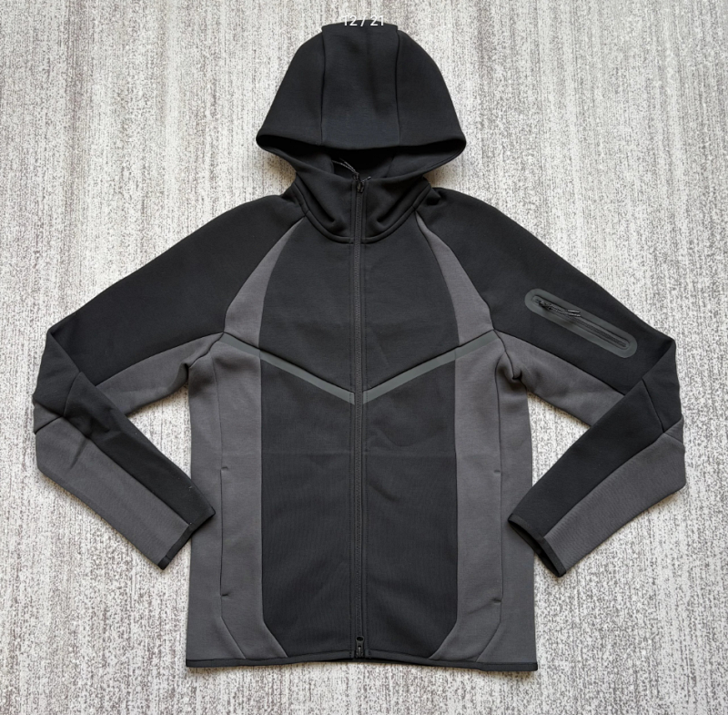 NK new tech fleece（Black）