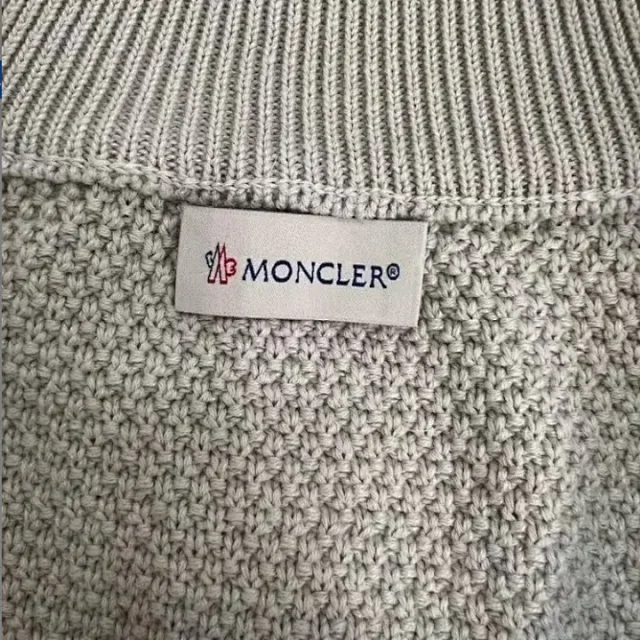 Moncler Down Jackets Quilted knit-sleeve zip-up jacket product detail image 10
