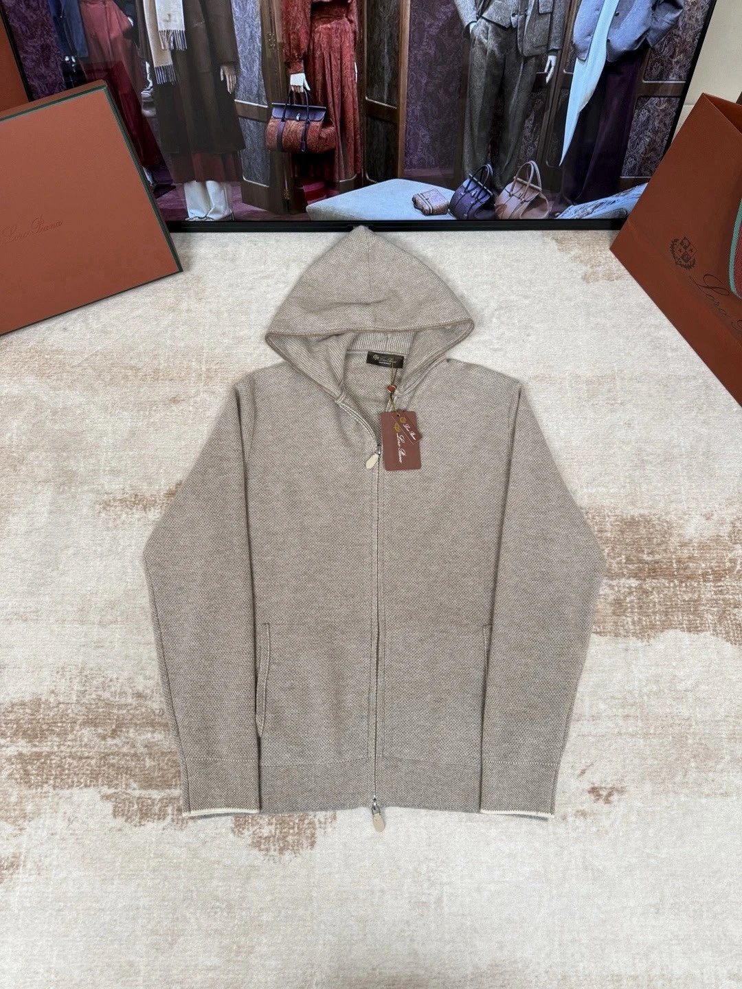 26062902 l**or p**iana jacket