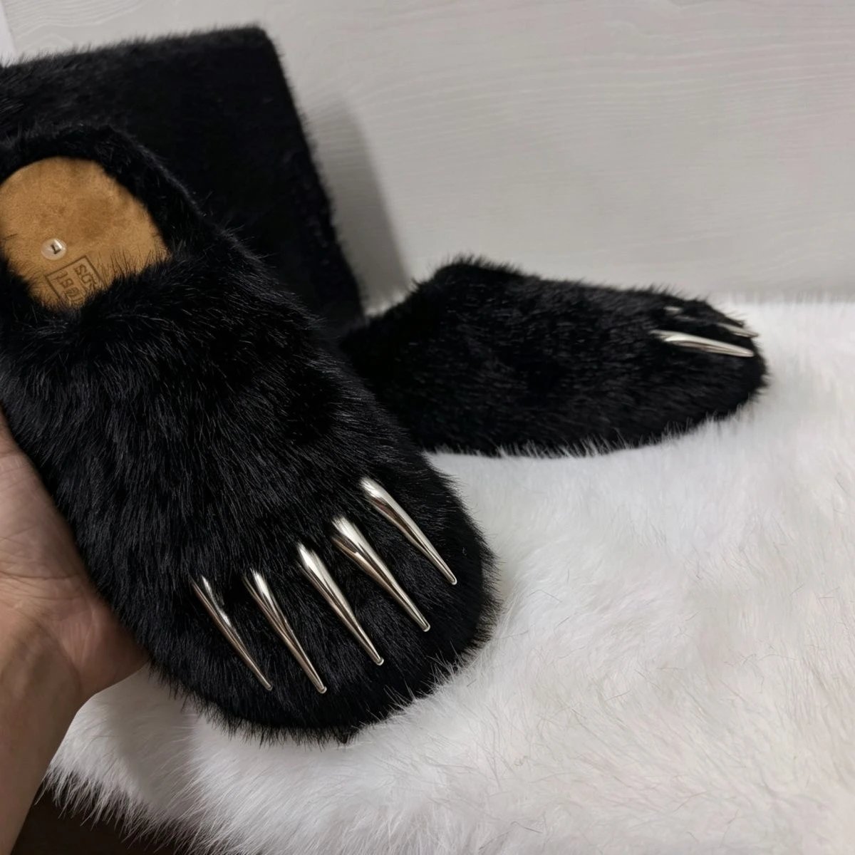 2026 Bear Claw Mule Slippers Fuzzy Slides