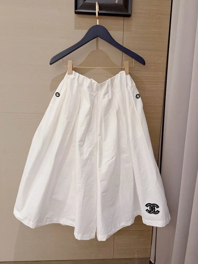 CHANEL Versatile Pants Skirt: seller detail photo 2