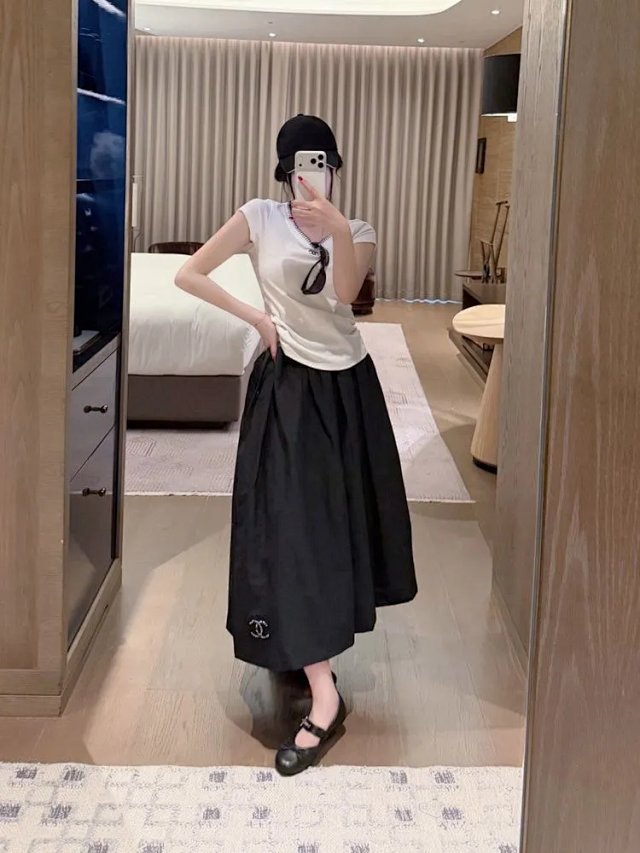 CHANEL Versatile Pants Skirt: seller detail photo 3