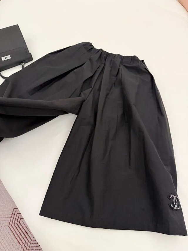 CHANEL Versatile Pants Skirt: seller detail photo 5