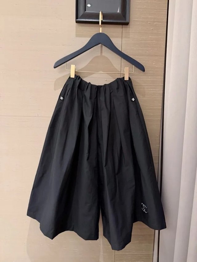 CHANEL Versatile Pants Skirt: seller detail photo 4