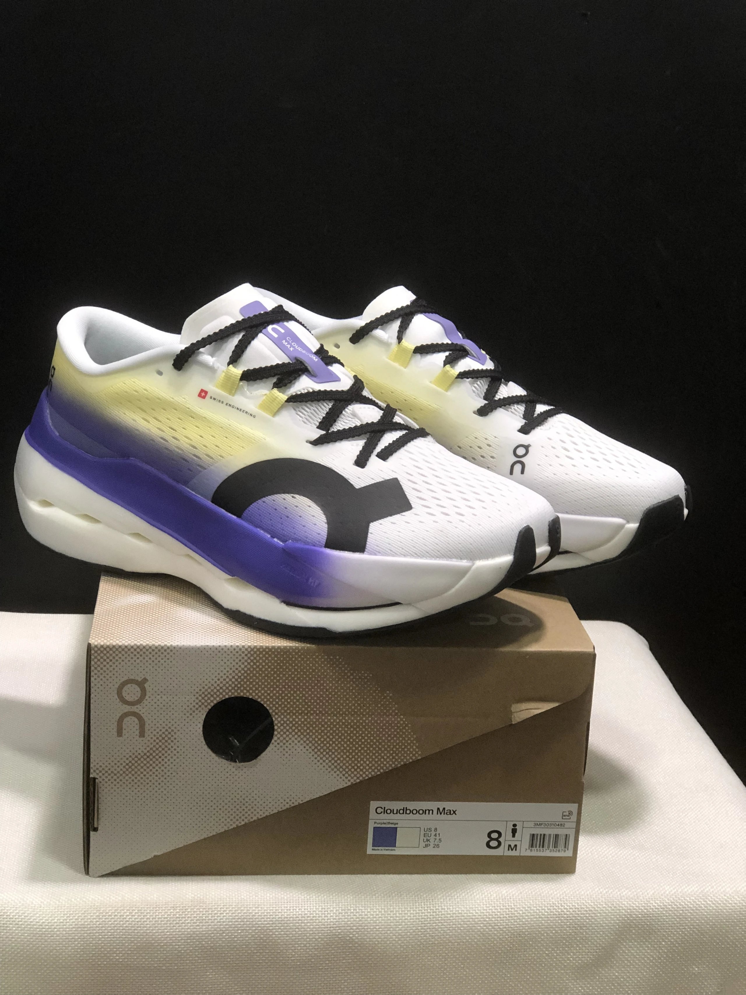 On Sneakers Cloudsurfer Max — 15