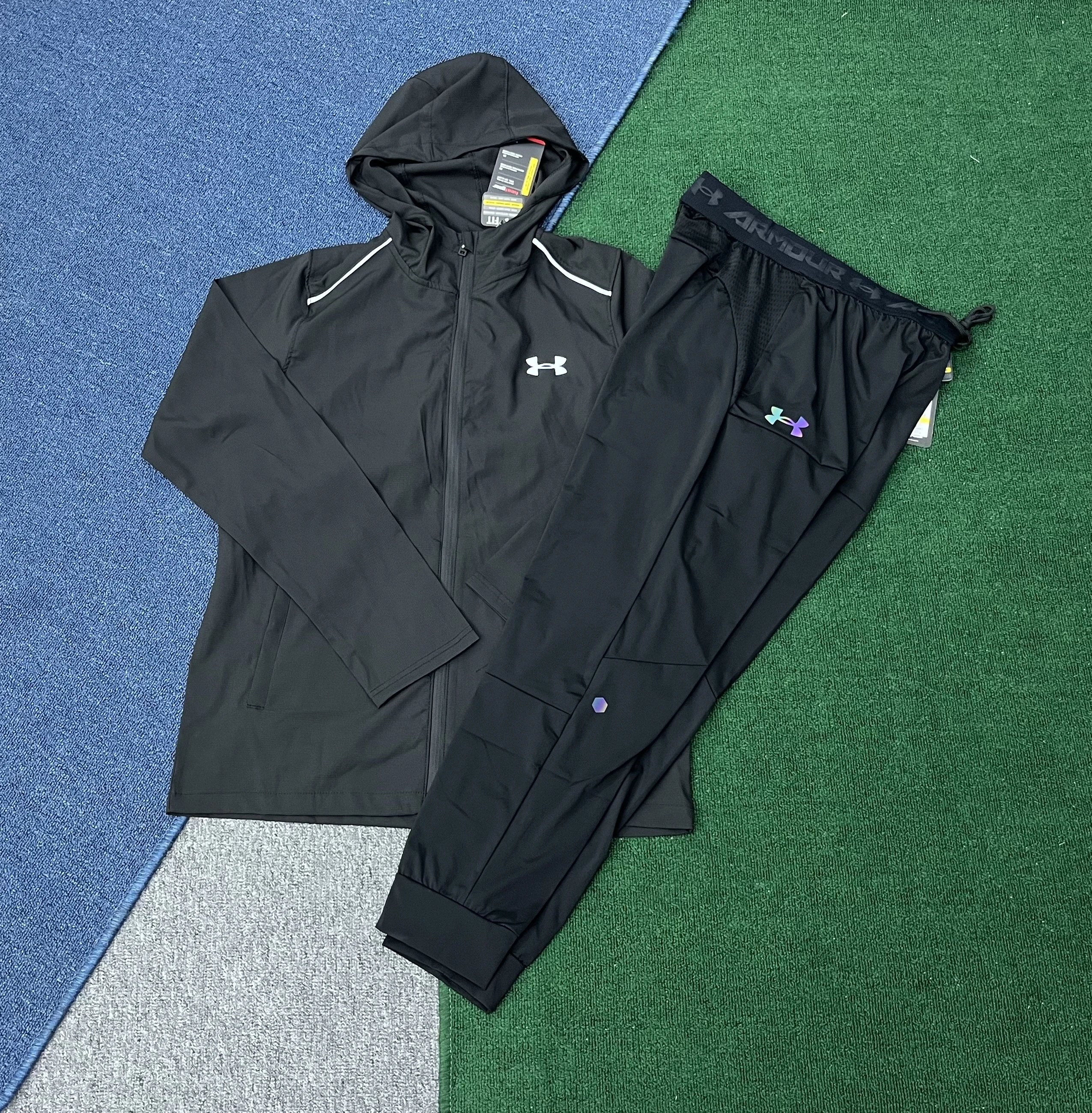 Under Armour Tracksuits Hooded zip jacket and jogger set image 2