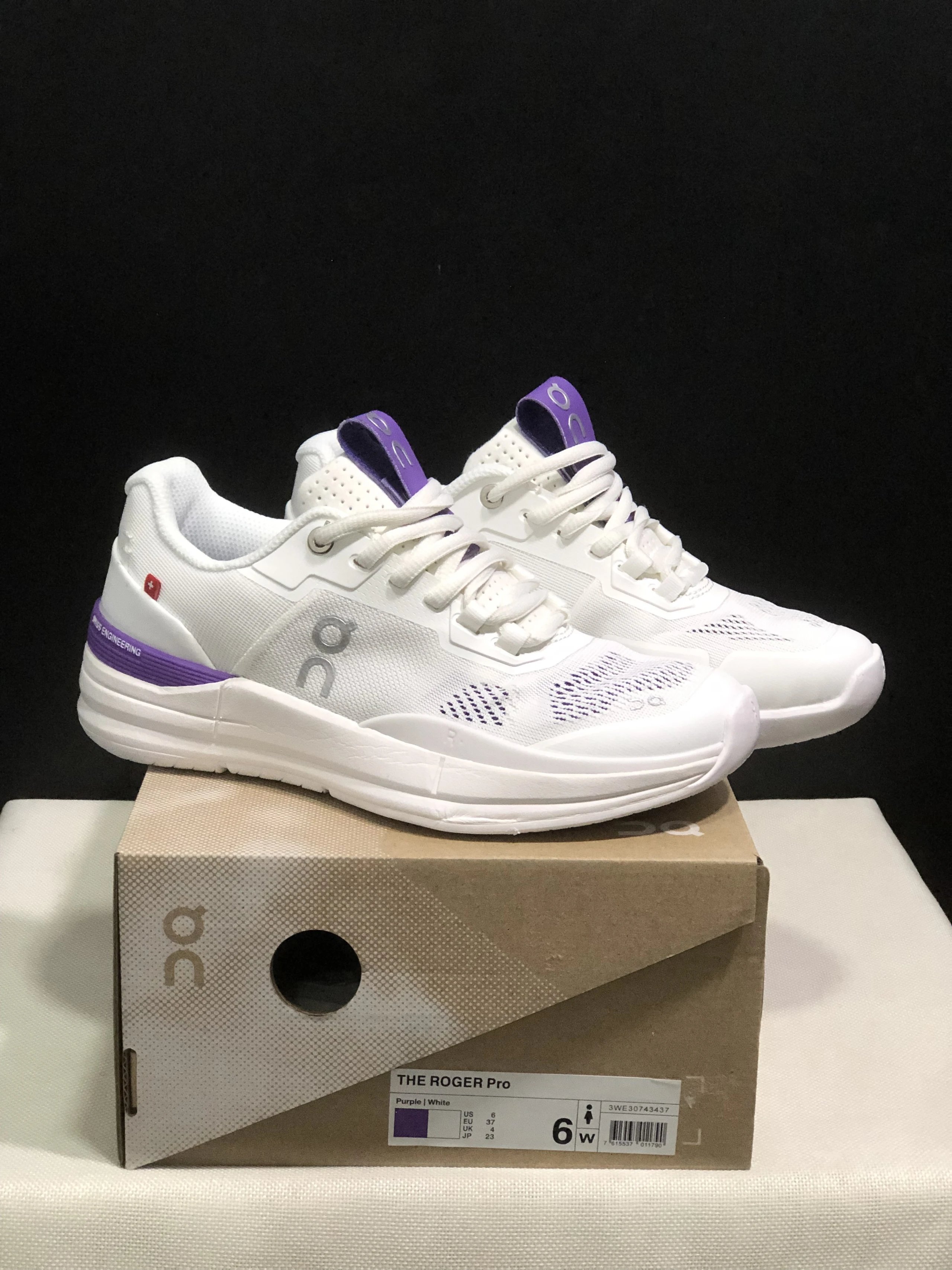 On Sneakers THE ROGER Pro Clay — 37