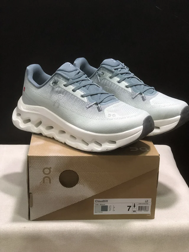 Loewe Sneakers Cloudtilt 2.0 product detail image 8