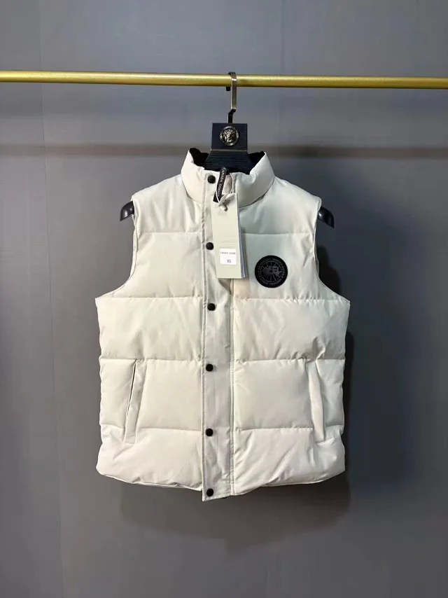 Canada Goose Vests Quilted Puffer Vest with Stand Collar product detail image 10