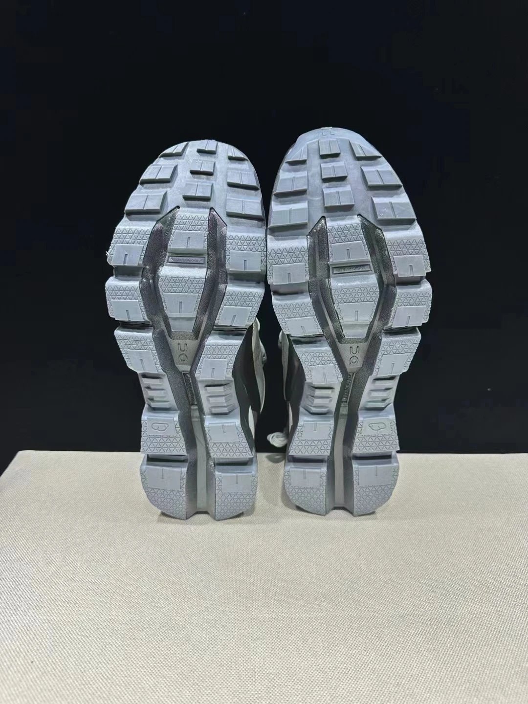 On Sneakers Cloudhorizon 2 — 13