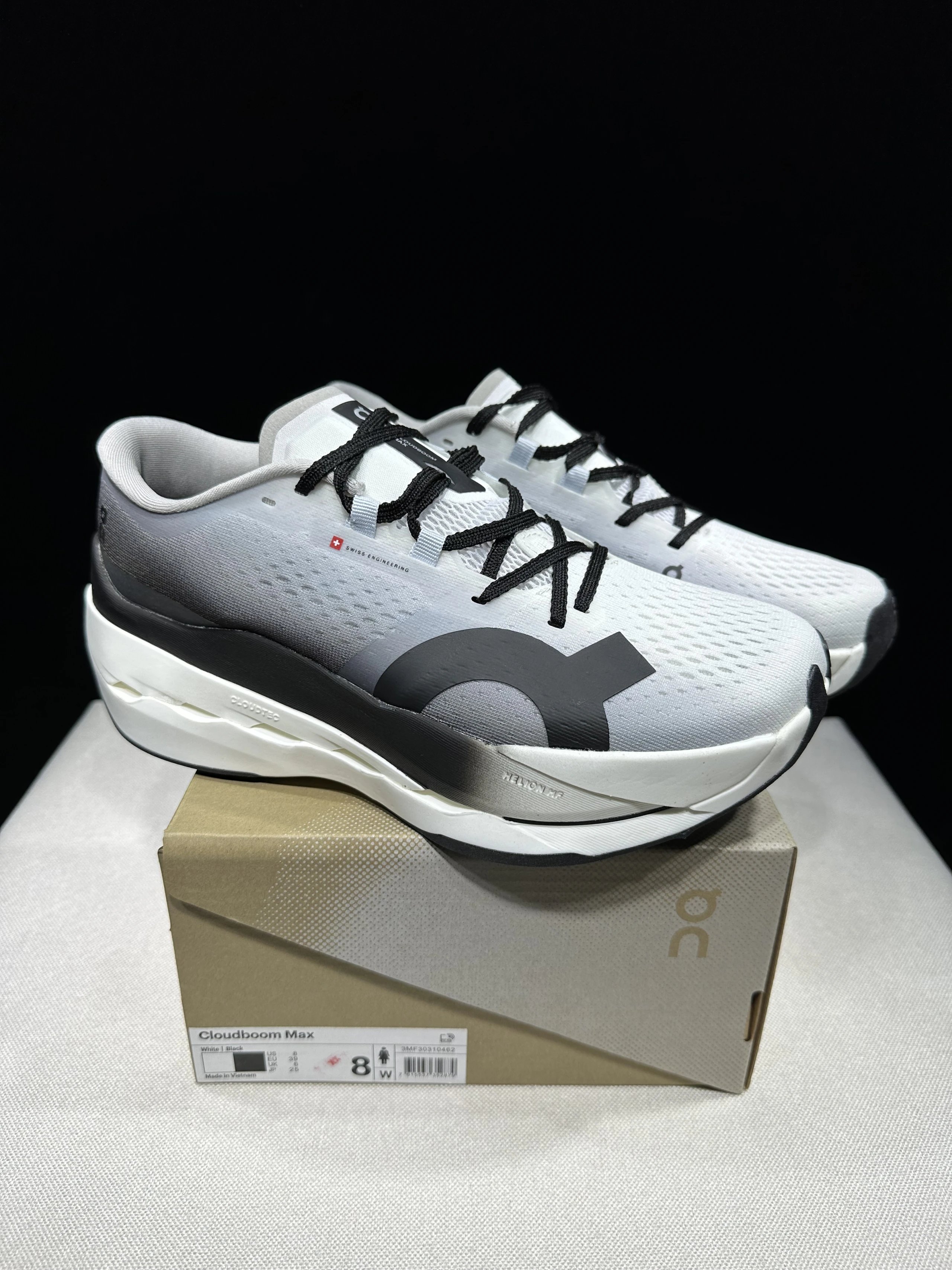 On Sneakers Cloudsurfer Max image 9