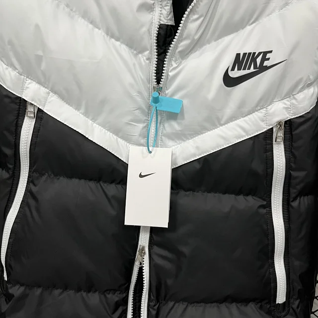 Nike Down Jackets Hooded puffer product detail image 9