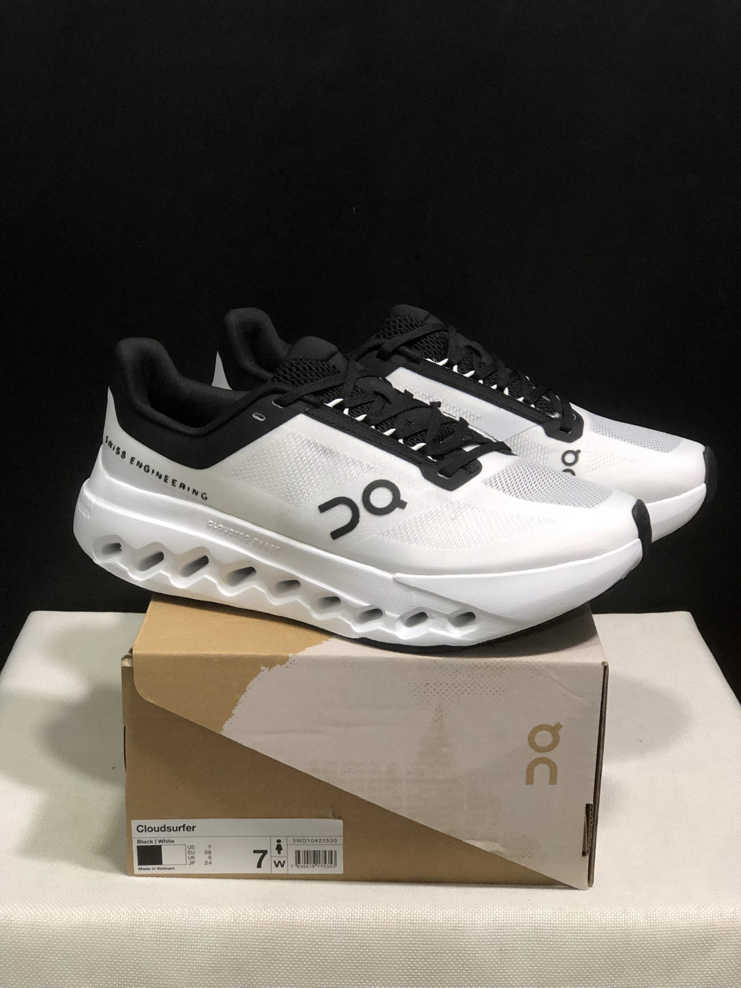 On Sneakers Cloudsurfer Next Z5 — 17