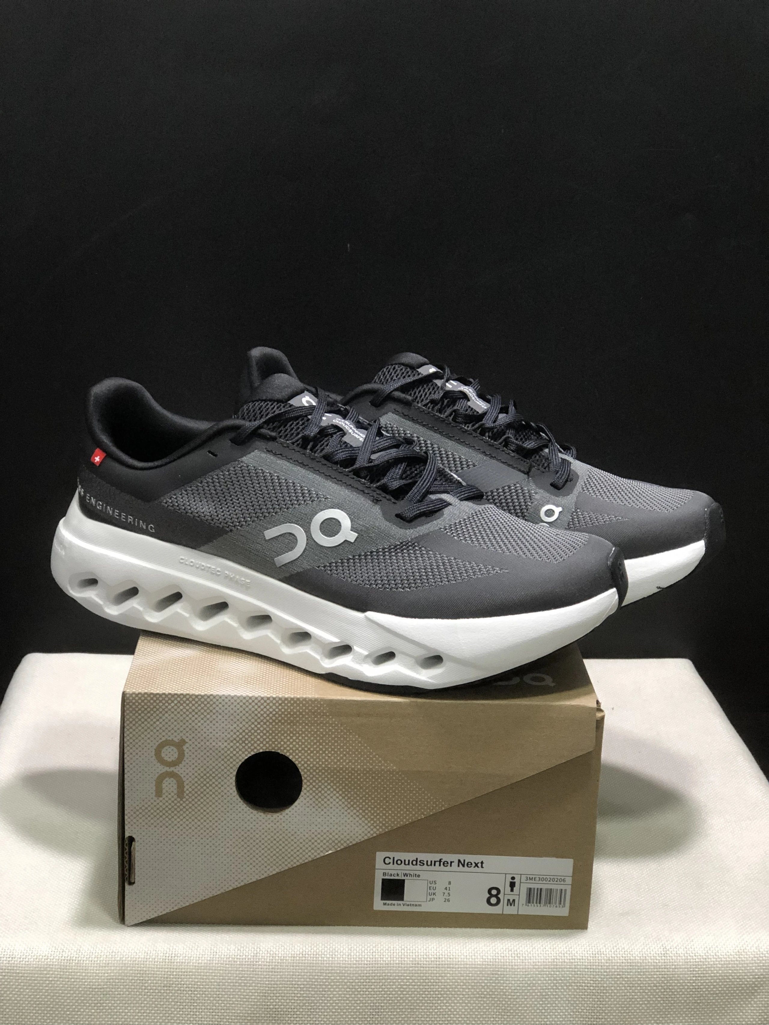 On Sneakers Cloudsurfer Next Z5 — 34