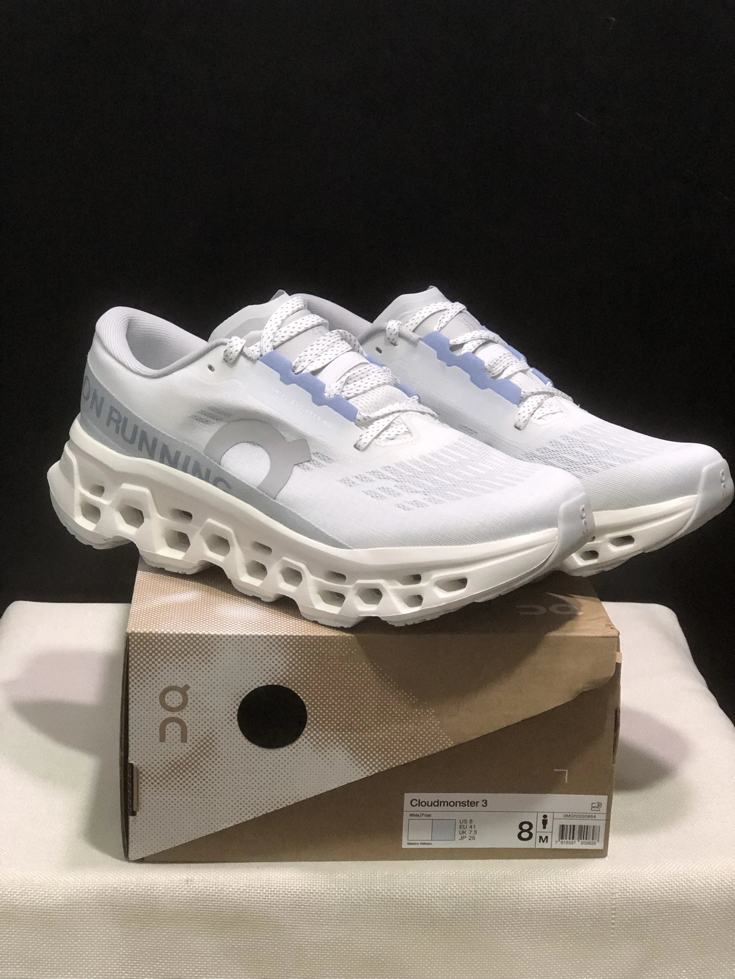 On Sneakers Cloudmonster 3 — 9