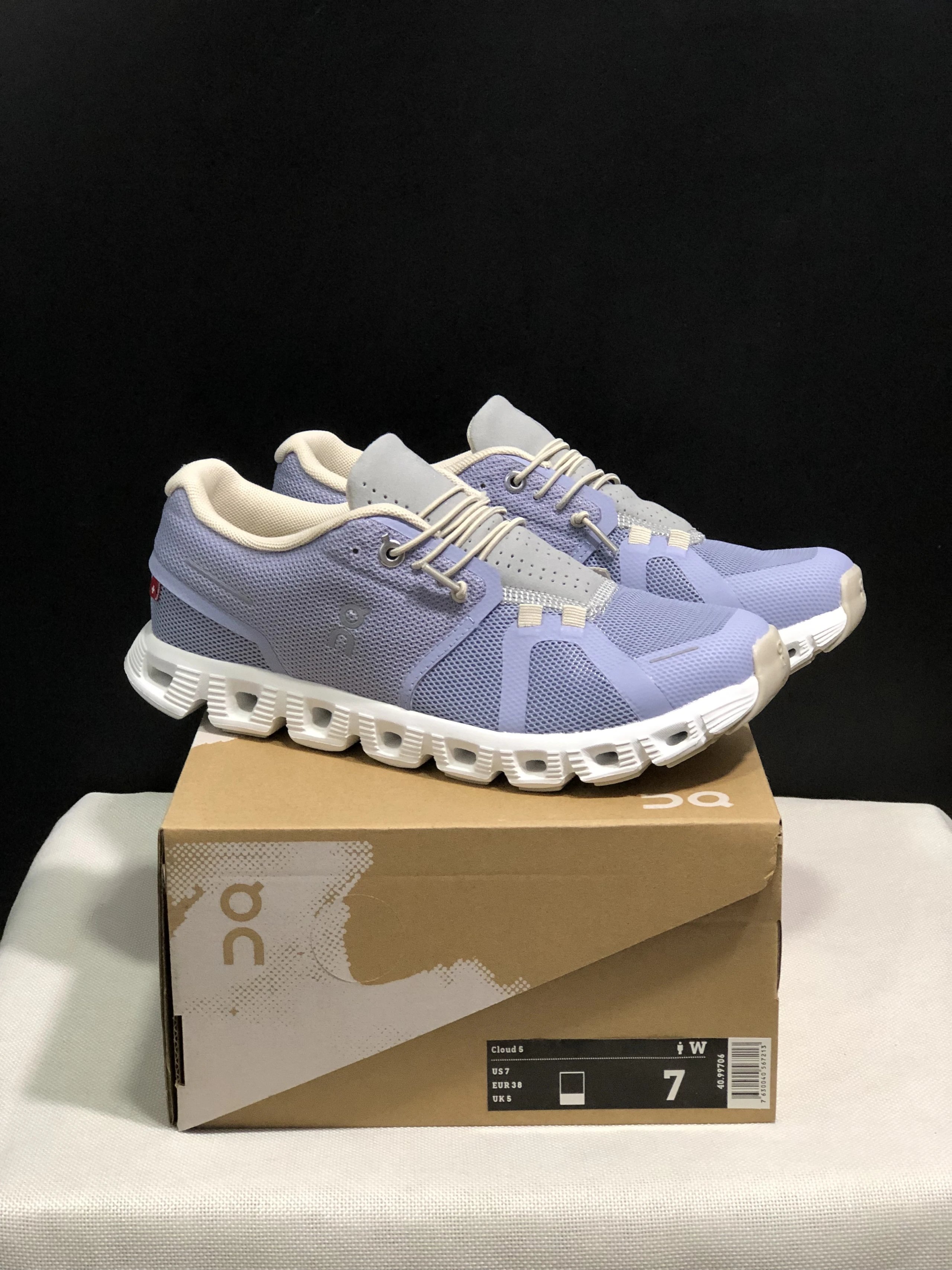 On Sneakers Cloud 5 — 40