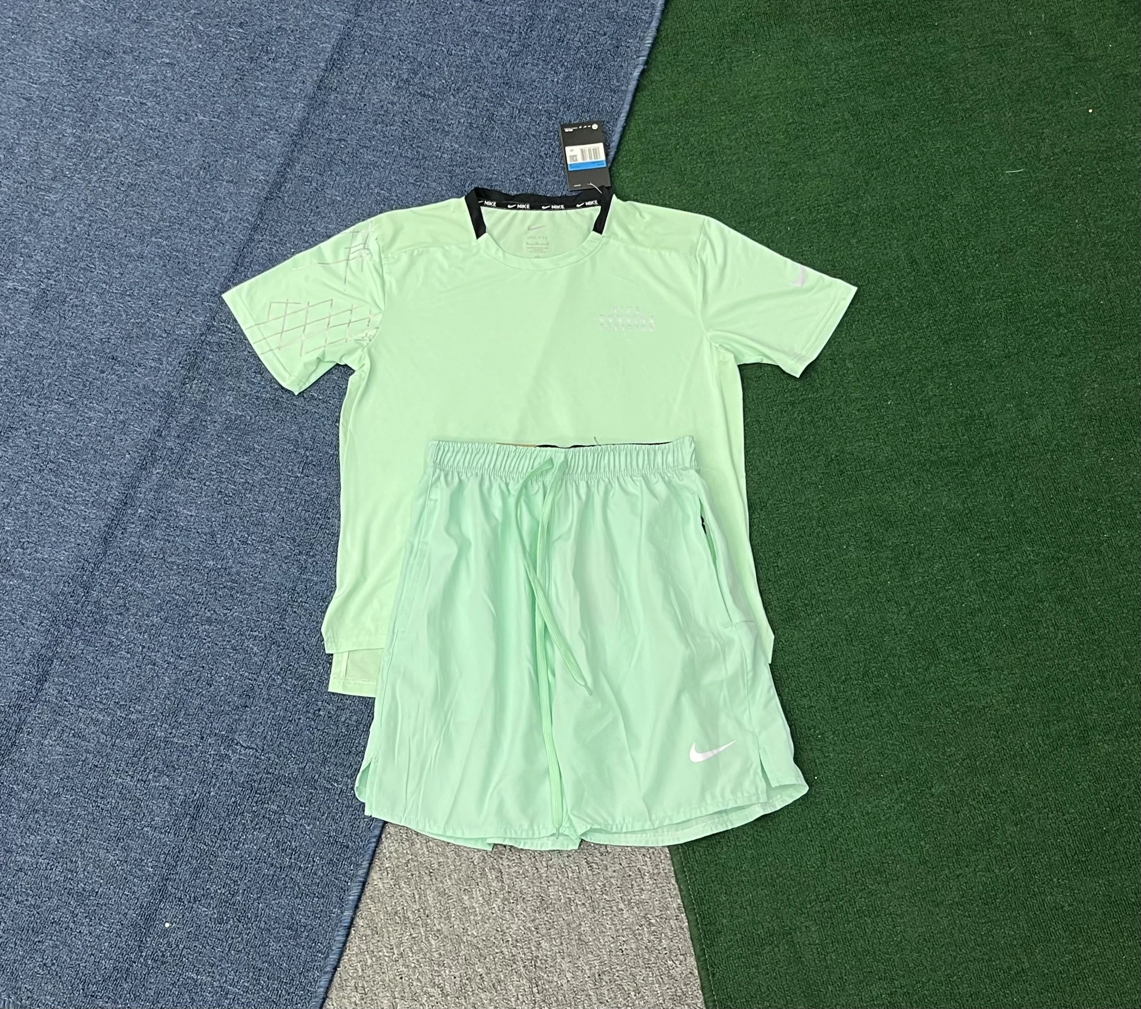 Nike Matching Sets Running Division Graphic image 6