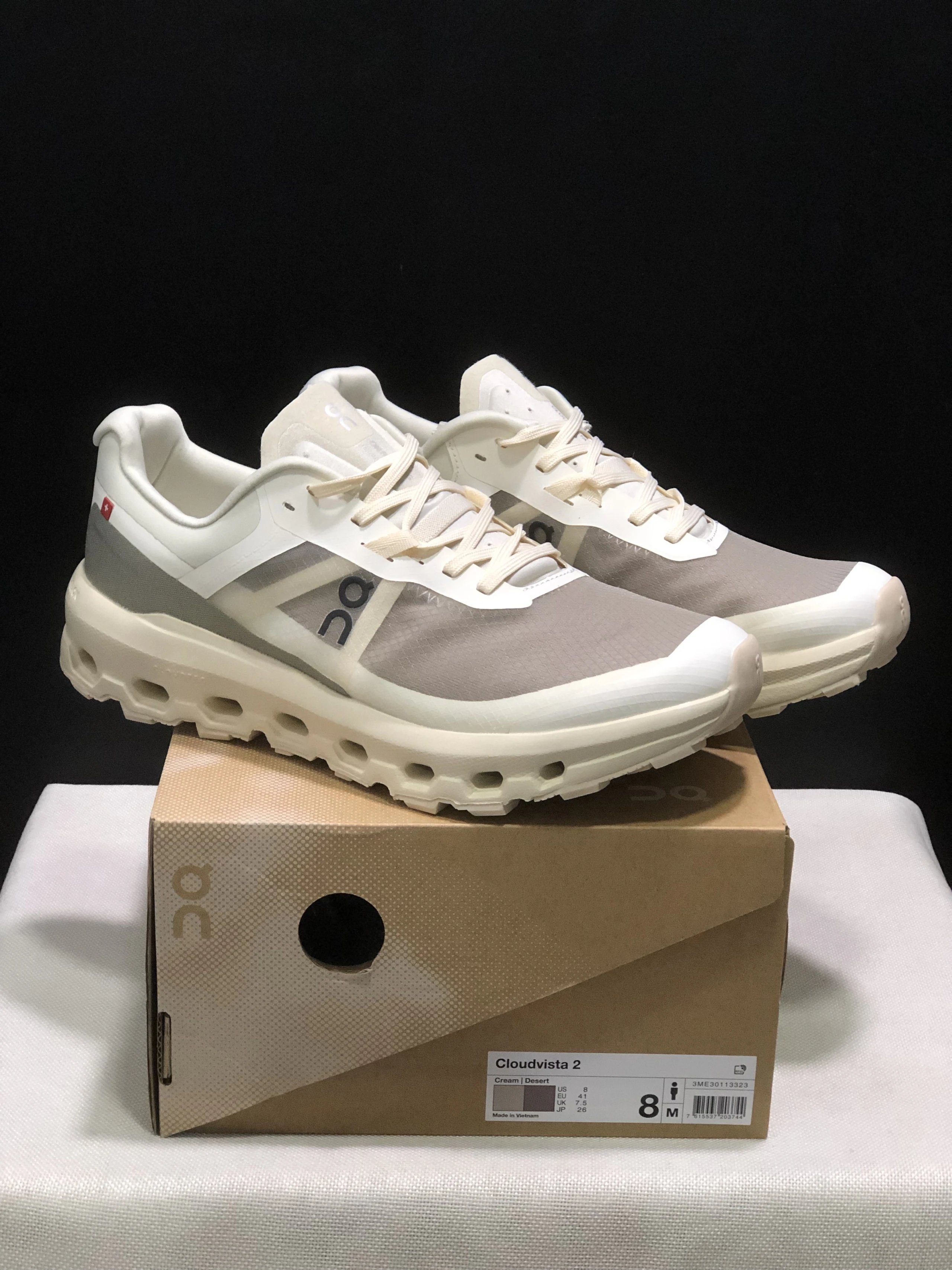 On Sneakers Cloudvista 2 — 22