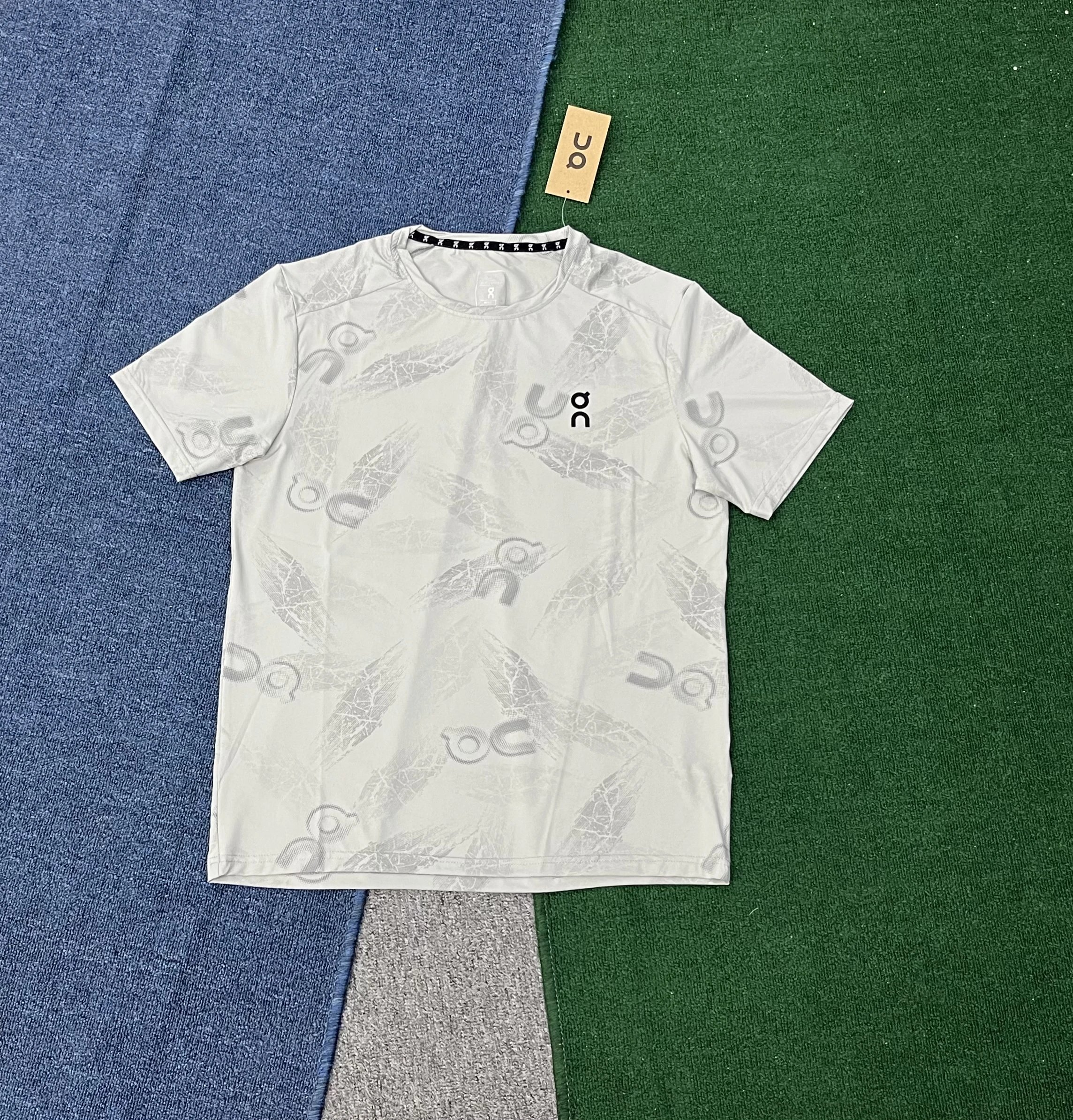 On Matching Sets All-over logo print short-sleeve T-shirt and shorts set image 5
