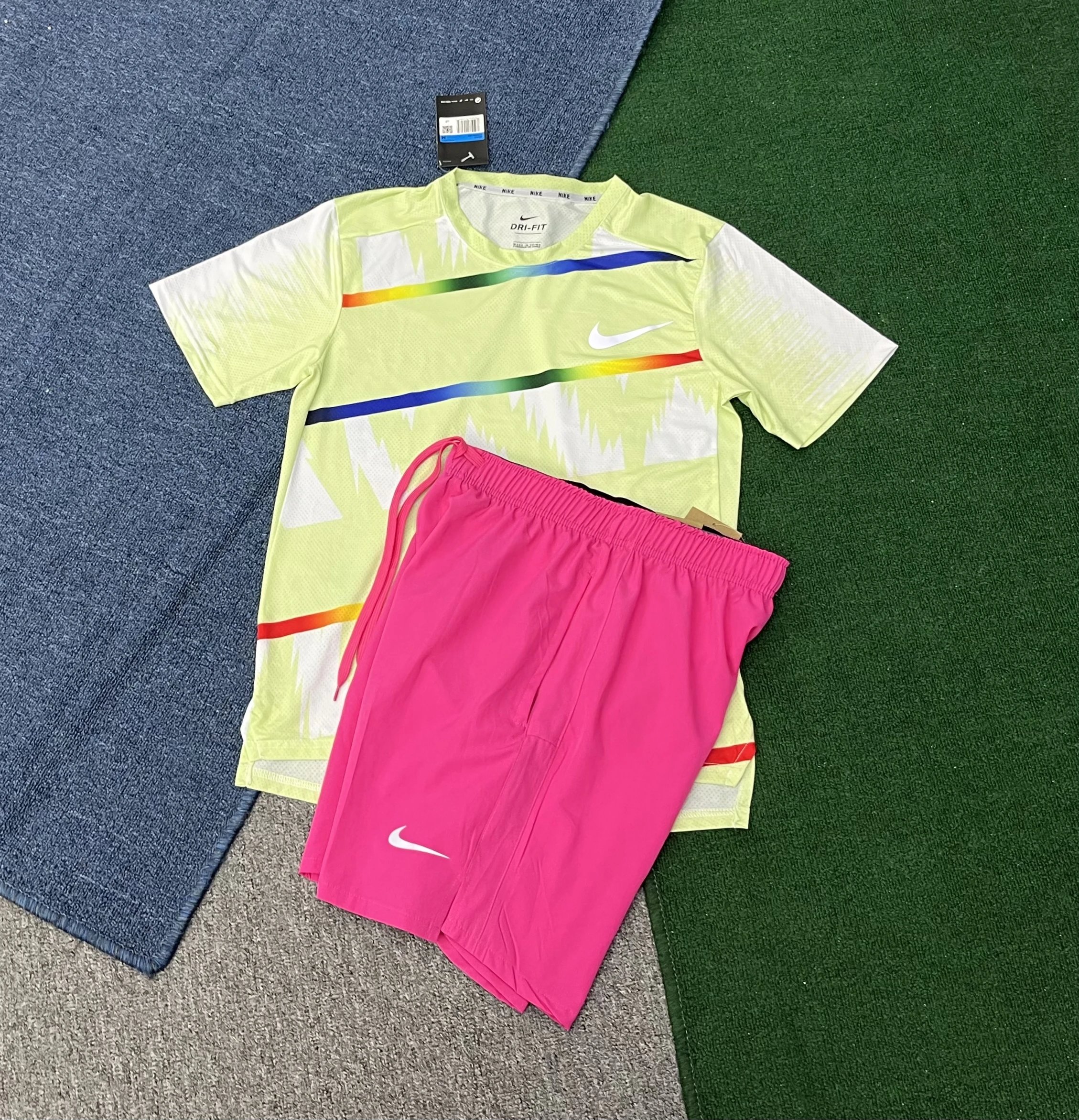 Nike Matching Sets Dri-FIT short-sleeve T-shirt and shorts set — 24