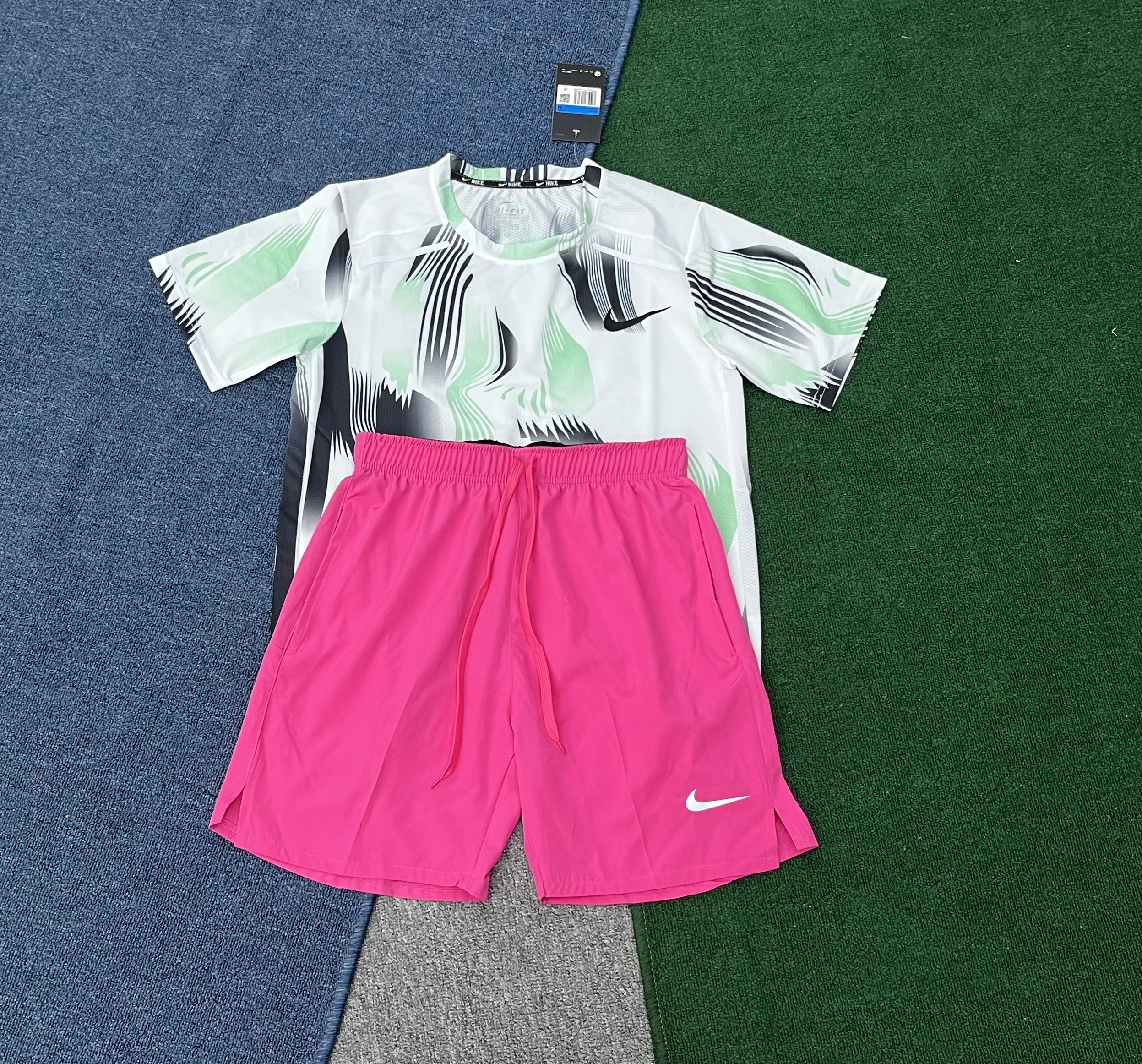 Nike Matching Sets Dri-FIT short-sleeve T-shirt and shorts set — 15