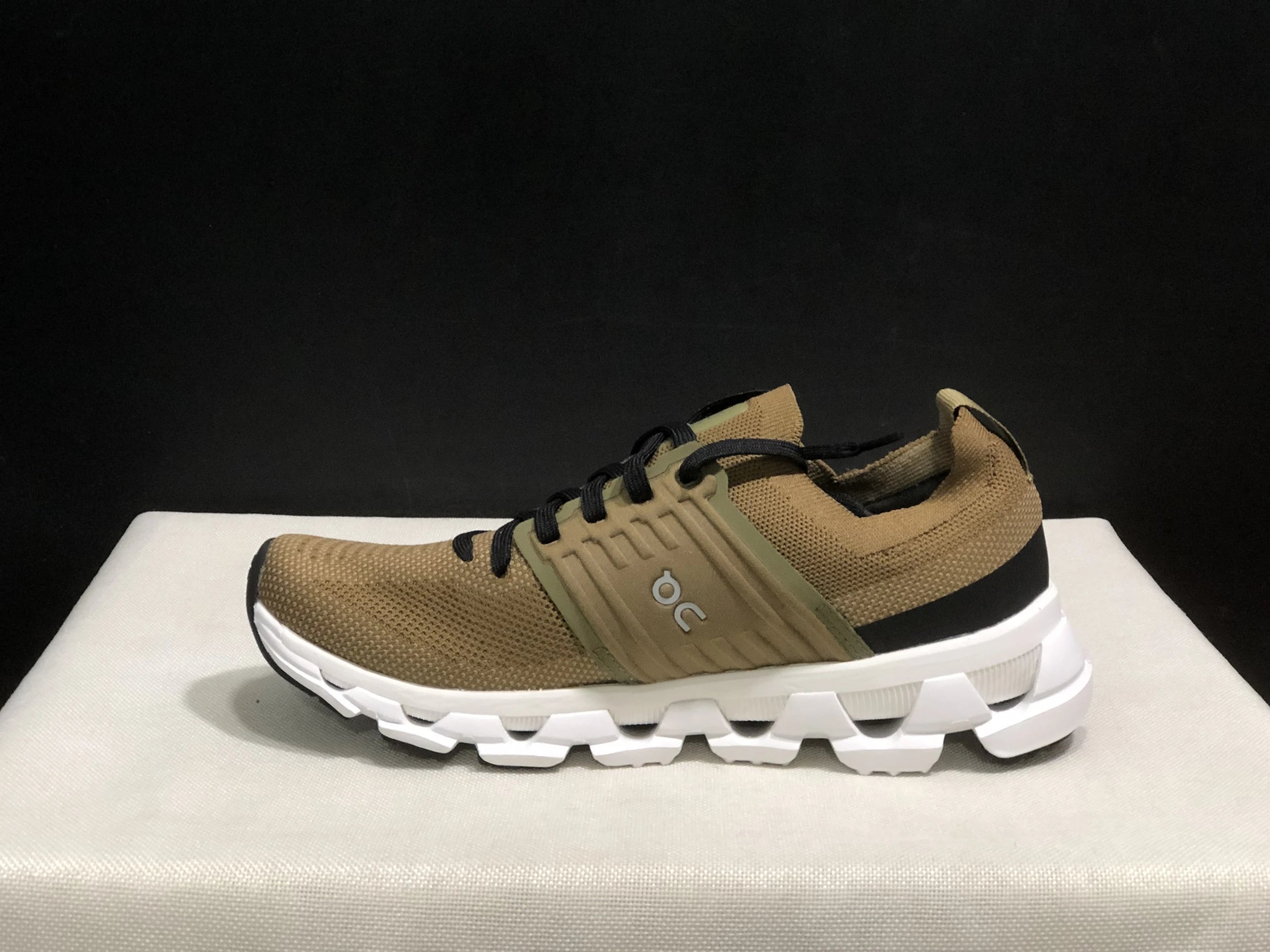On Cloudswift / 3 AD — 26