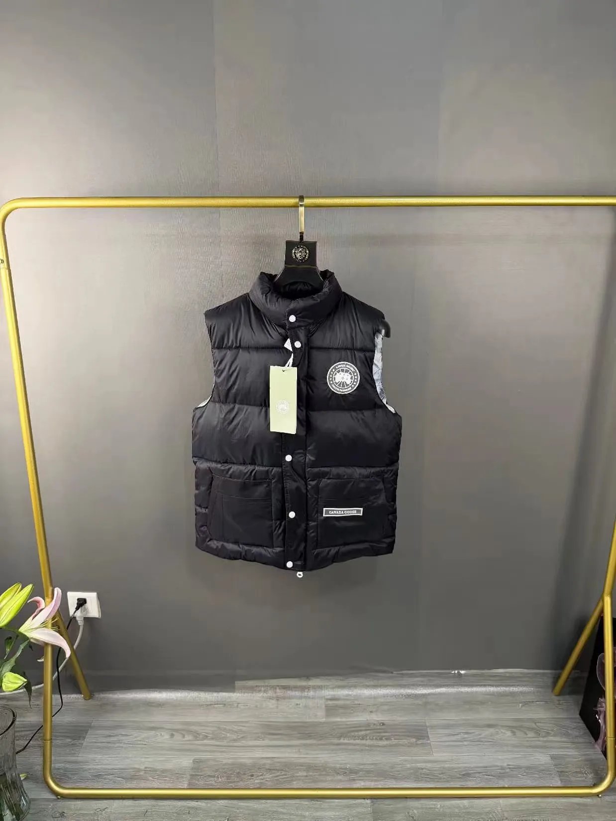 Canada Goose Vests Quilted Puffer Vest with Stand Collar image 8