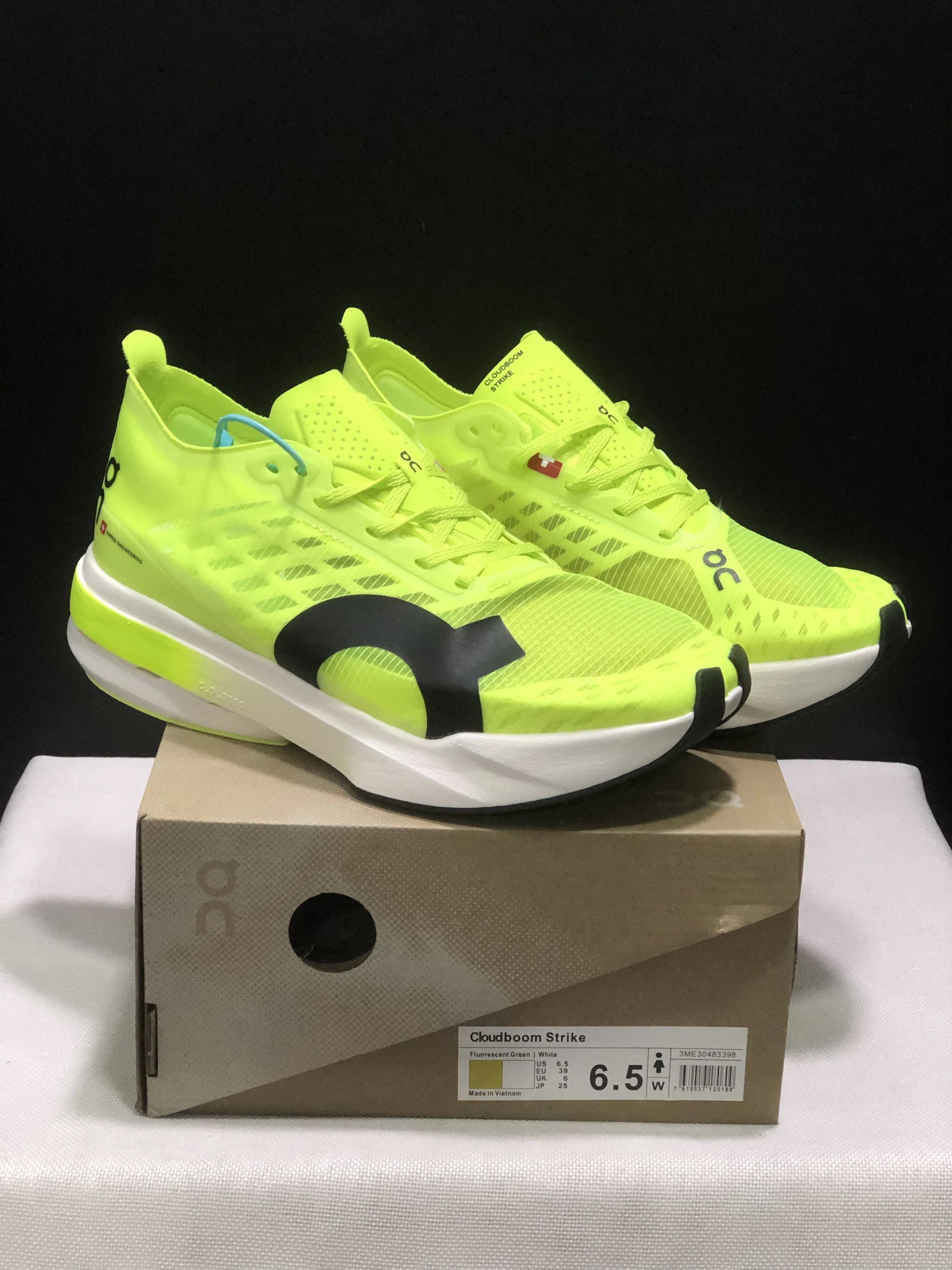 On Sneakers Cloudboom Strike and mesh running shoe styles — 31