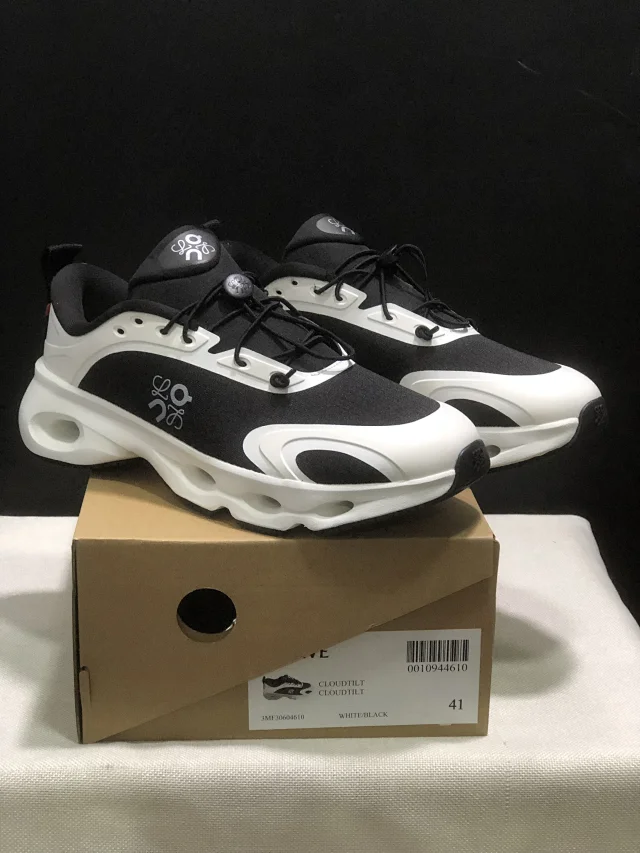 Loewe Two distinct sneaker designs with Anagram branding product detail image 5