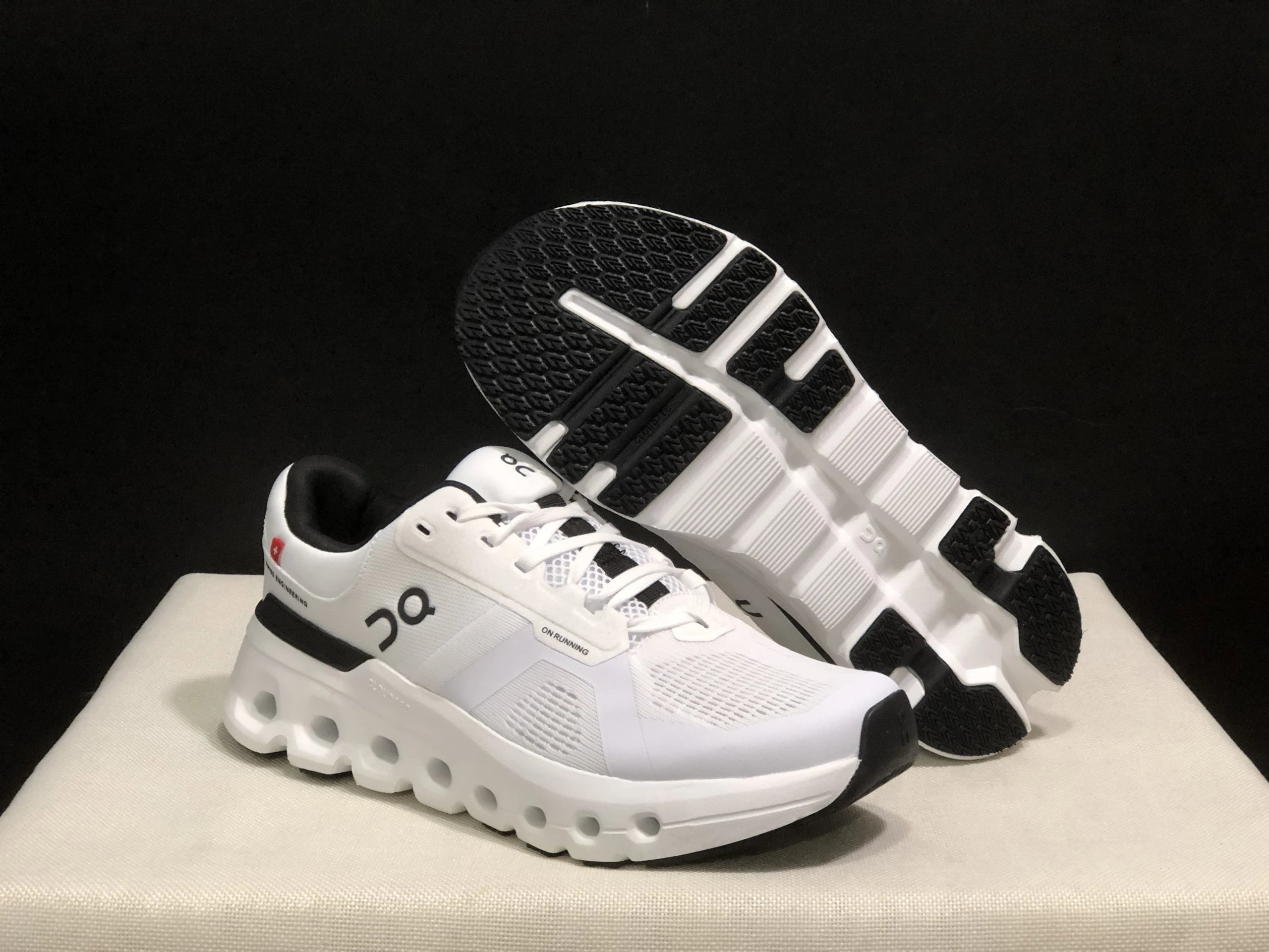On THE ROGER Pro 2 and Cloudrunner image 7