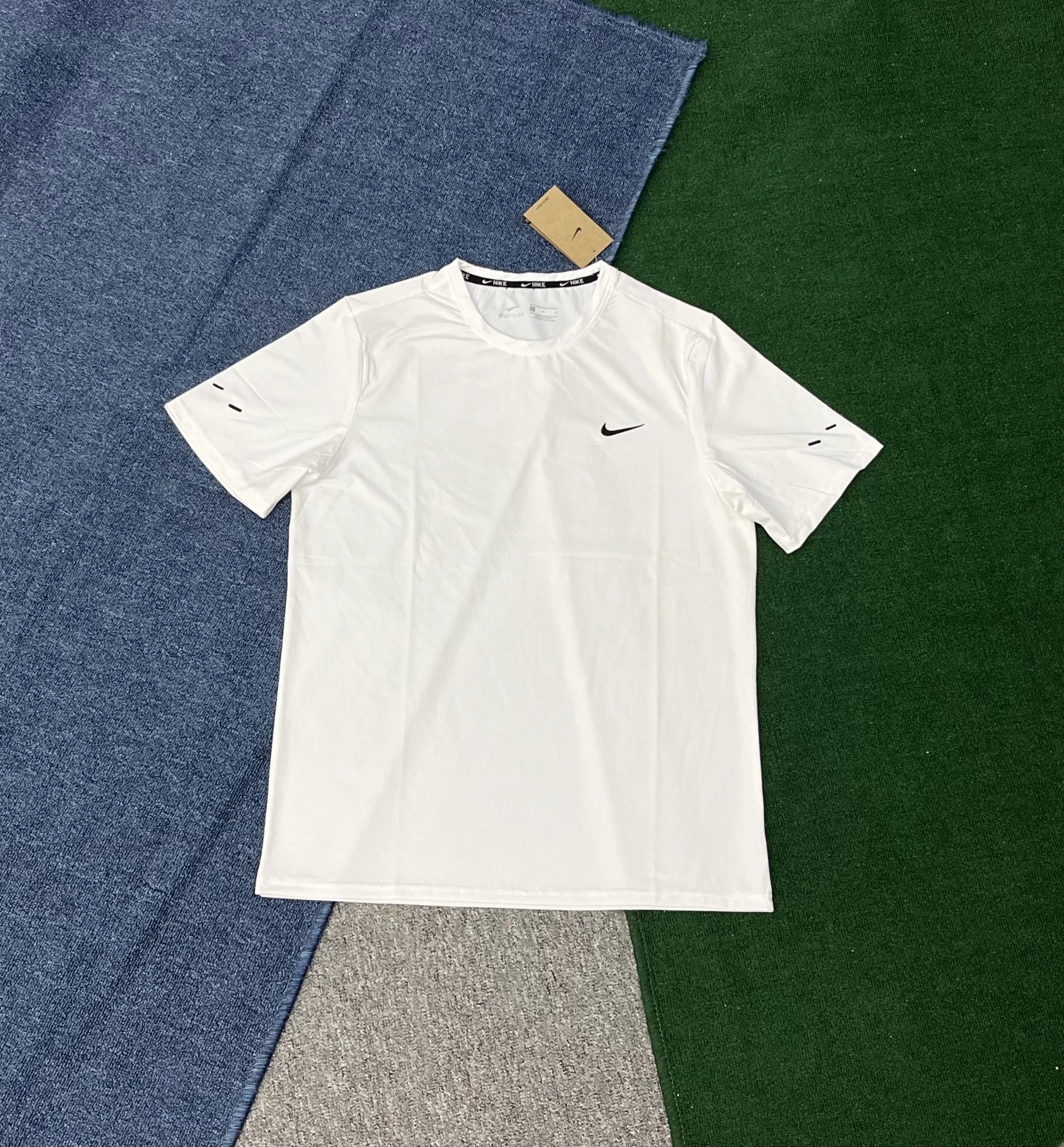 Nike T-Shirts Dri-FIT Short-Sleeve T-Shirt image 8
