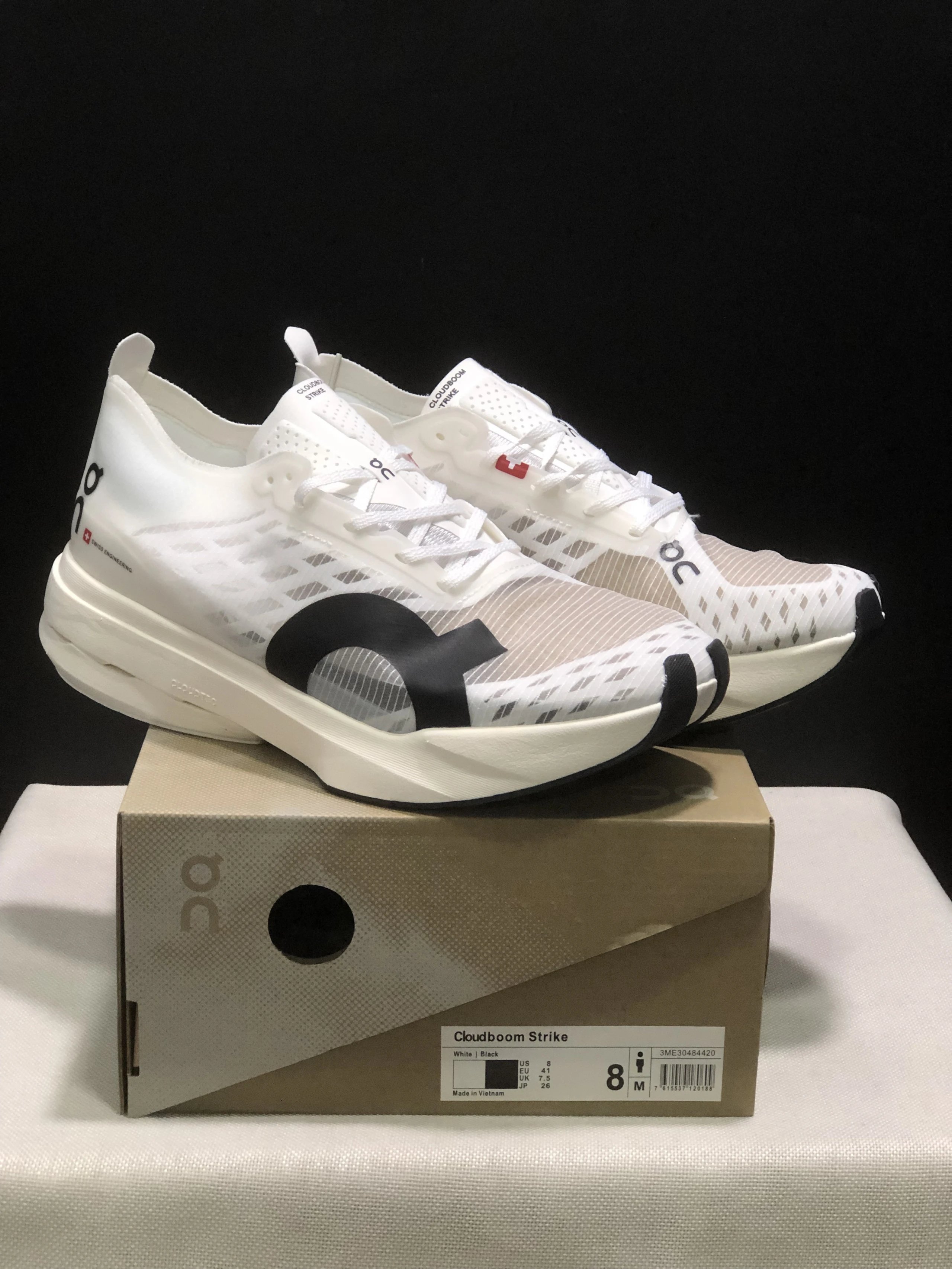 On Sneakers Cloudboom Strike and mesh running shoe styles — 34