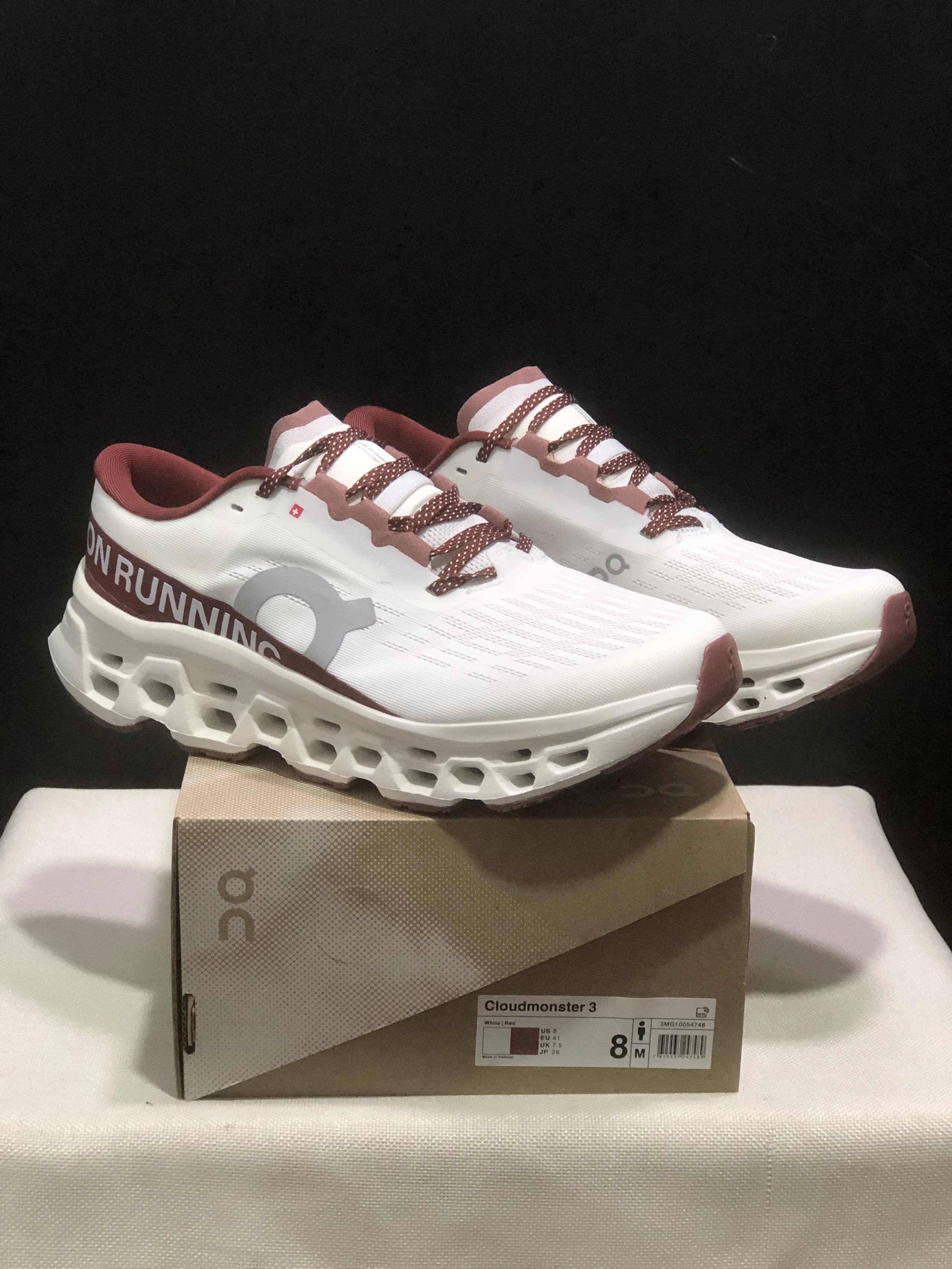 On Sneakers Cloudmonster 3 — 6