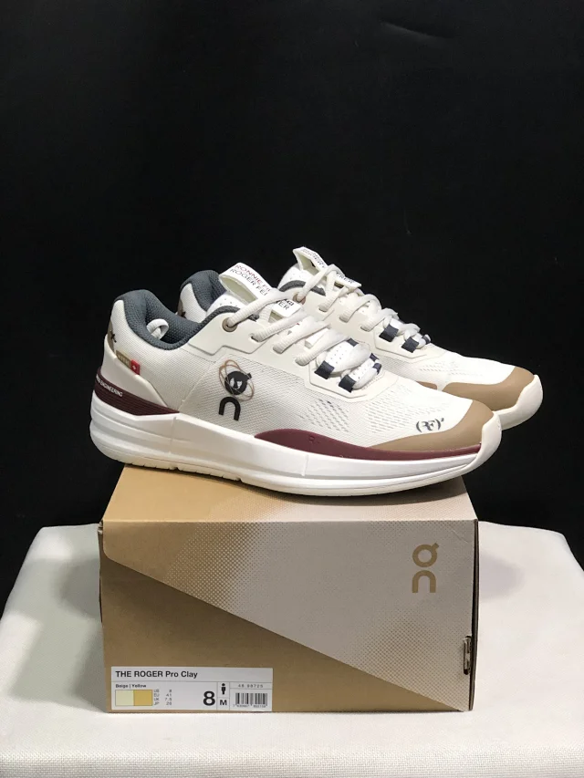 On Sneakers THE ROGER Pro Clay product detail image 1