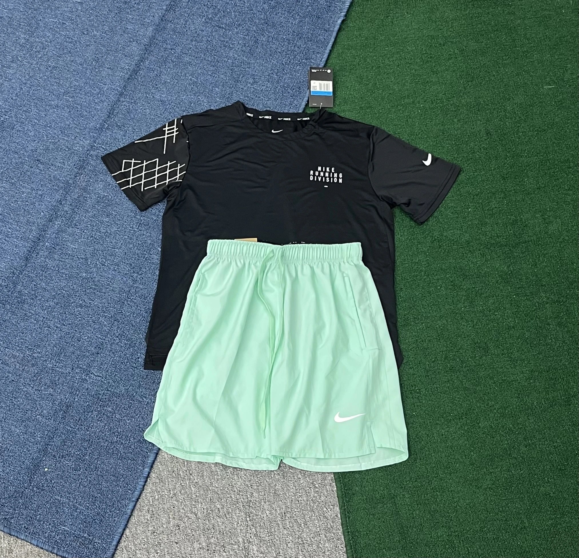 Nike Matching Sets Running Division Graphic image 12