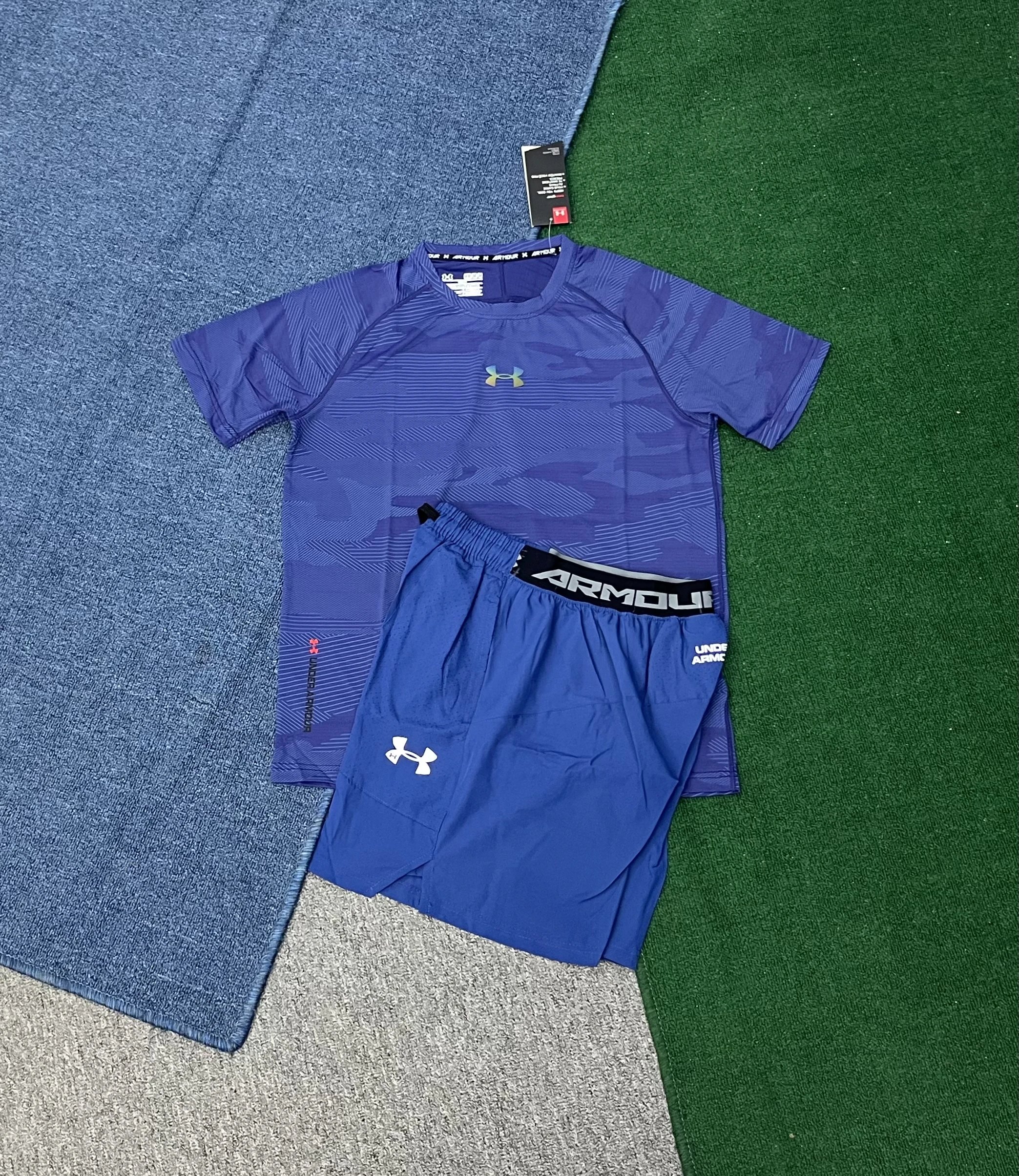 Under Armour Matching Sets Short-sleeve T-shirt and shorts set with graphic camouflage print image 10