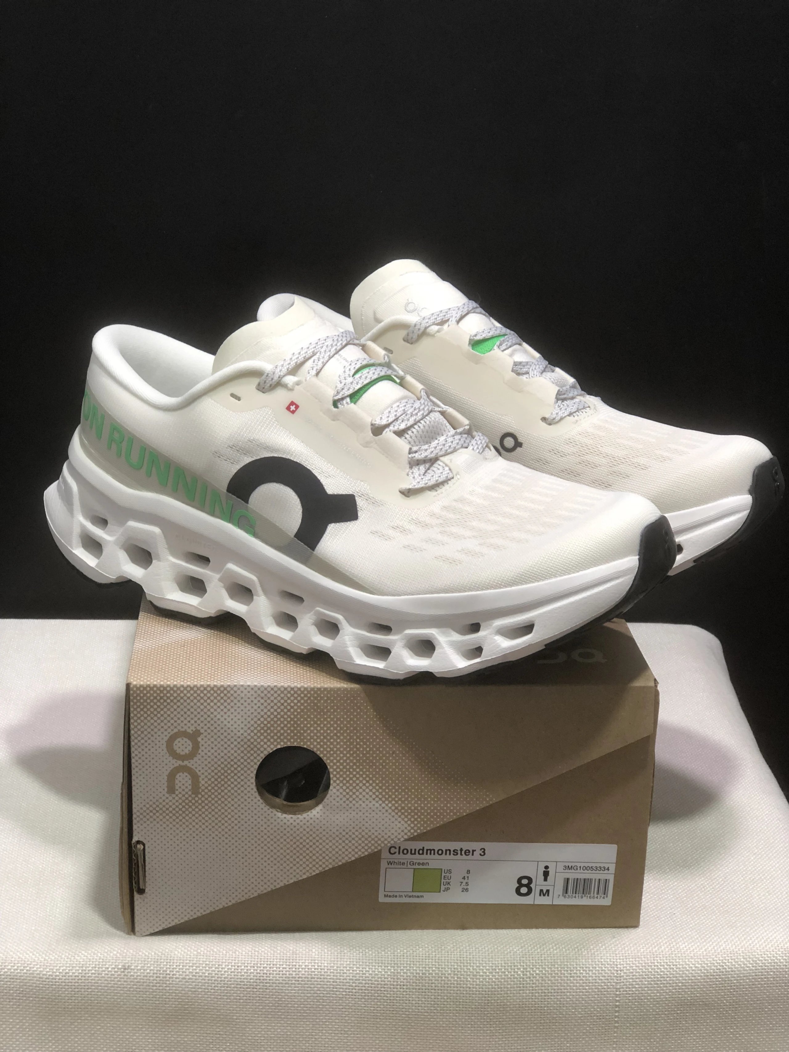 On Sneakers Cloudmonster 3 — 21