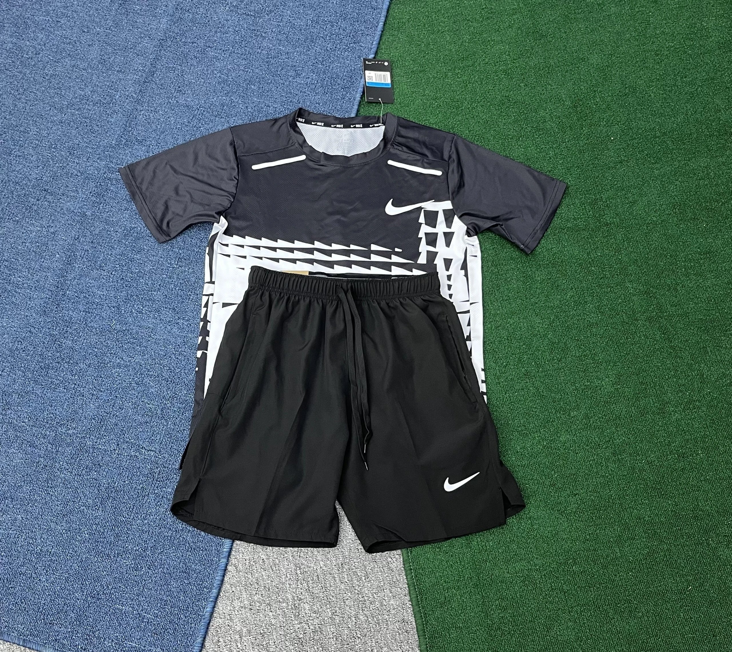 Nike Tracksuits Dri-FIT short-sleeve top and shorts set image 9