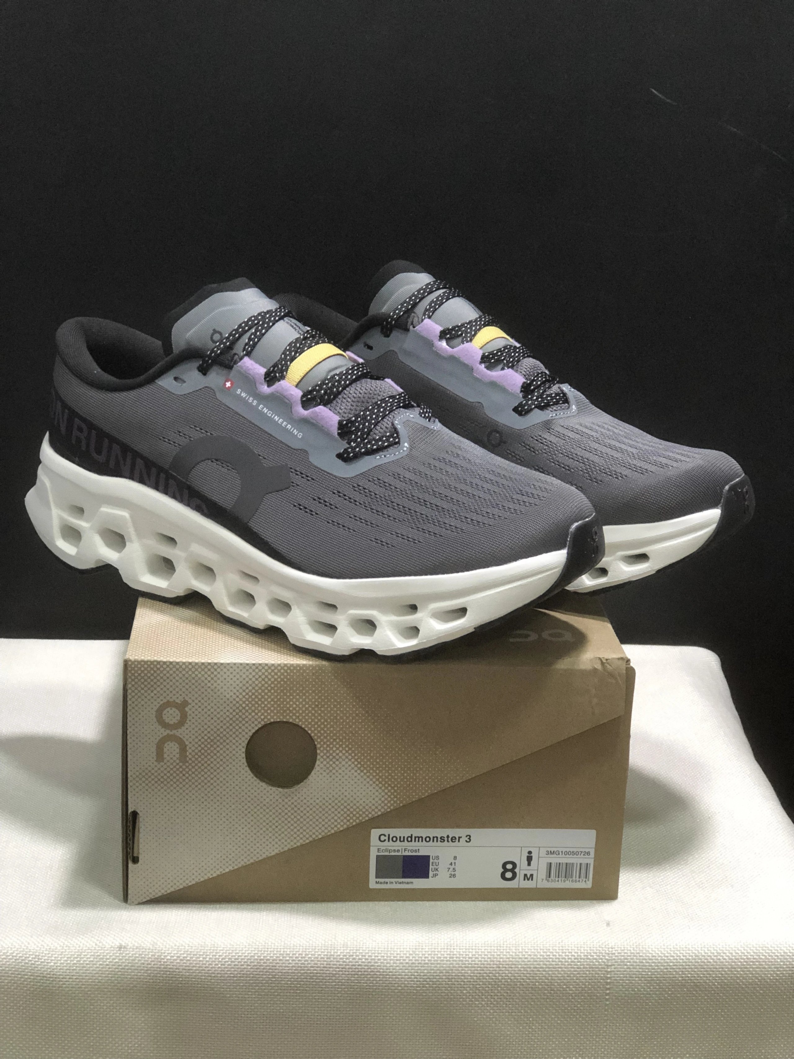 On Sneakers Cloudmonster 3 — 16