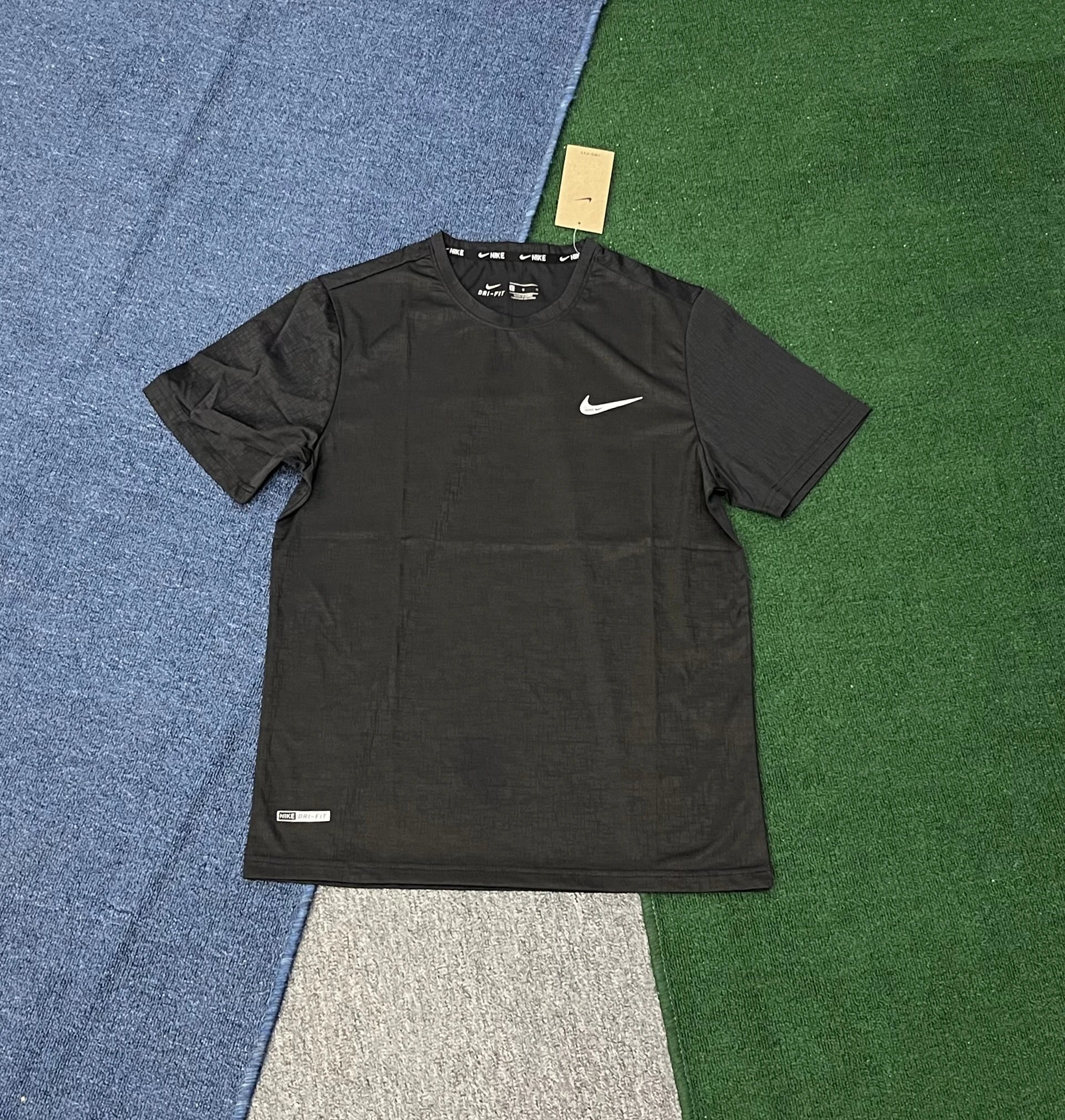 Nike T-Shirts Dri-FIT Short-Sleeve T-Shirt image 7